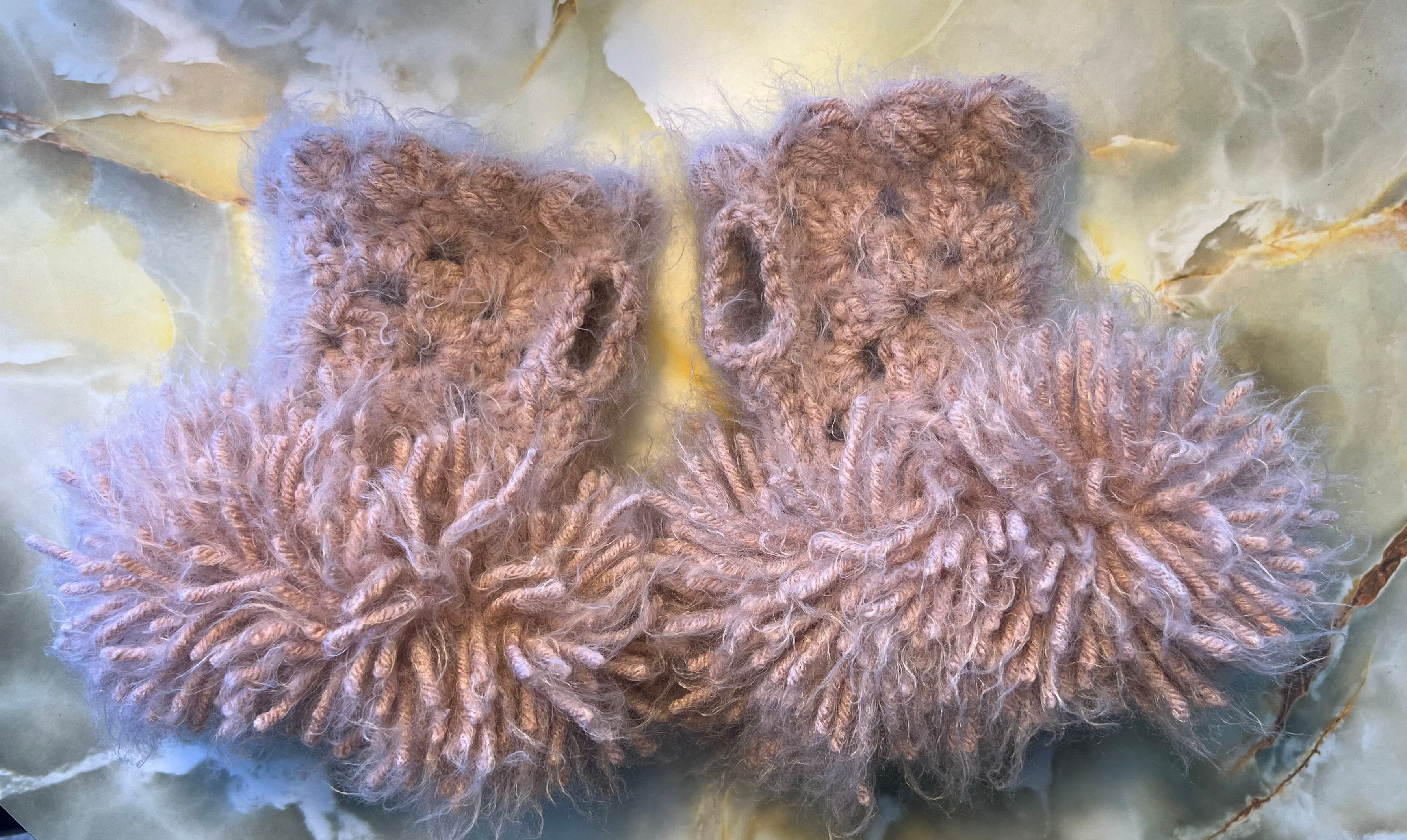 Fluffy Fingerless Gloves