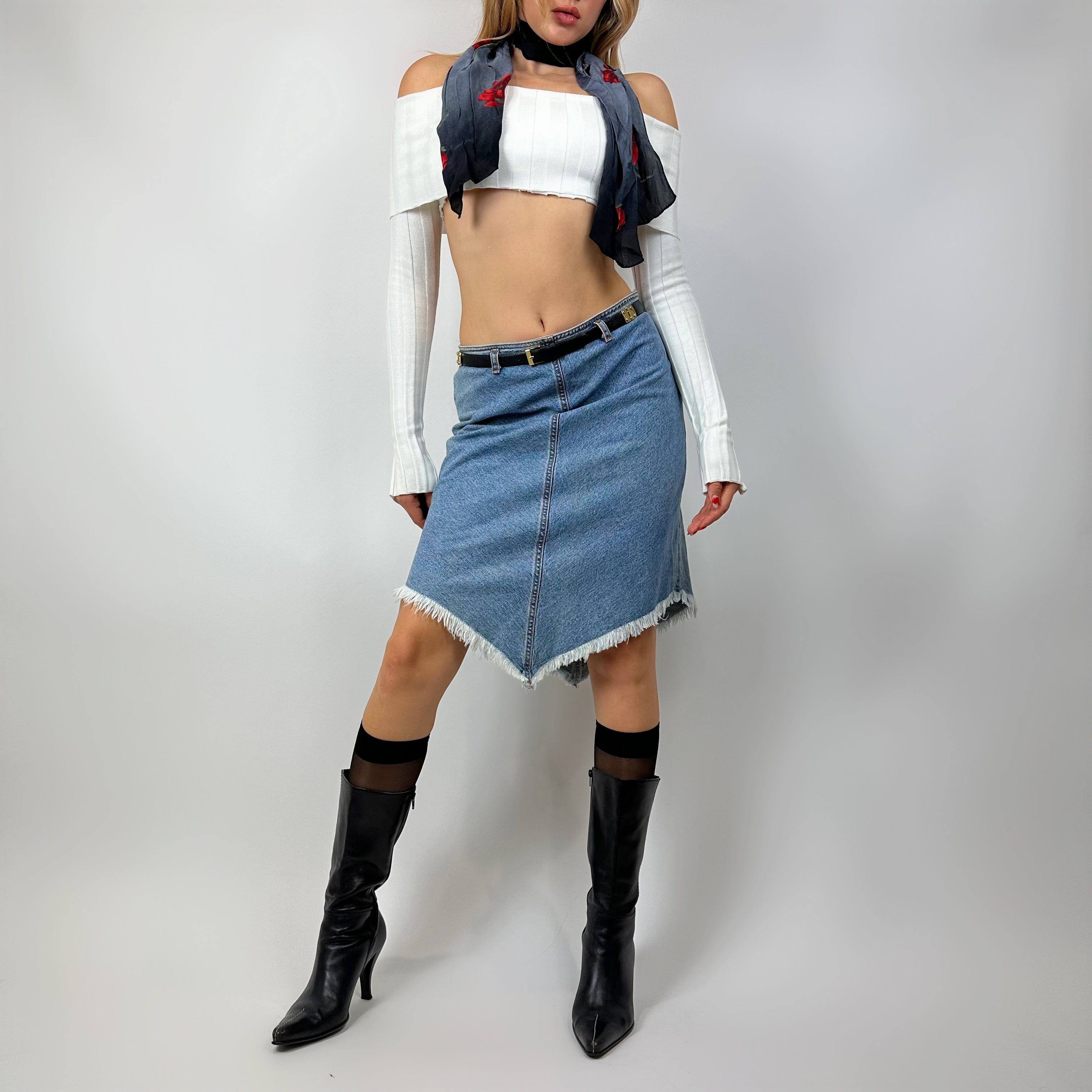 Vintage 90’s Light Wash Denim Midi Skirt (S)