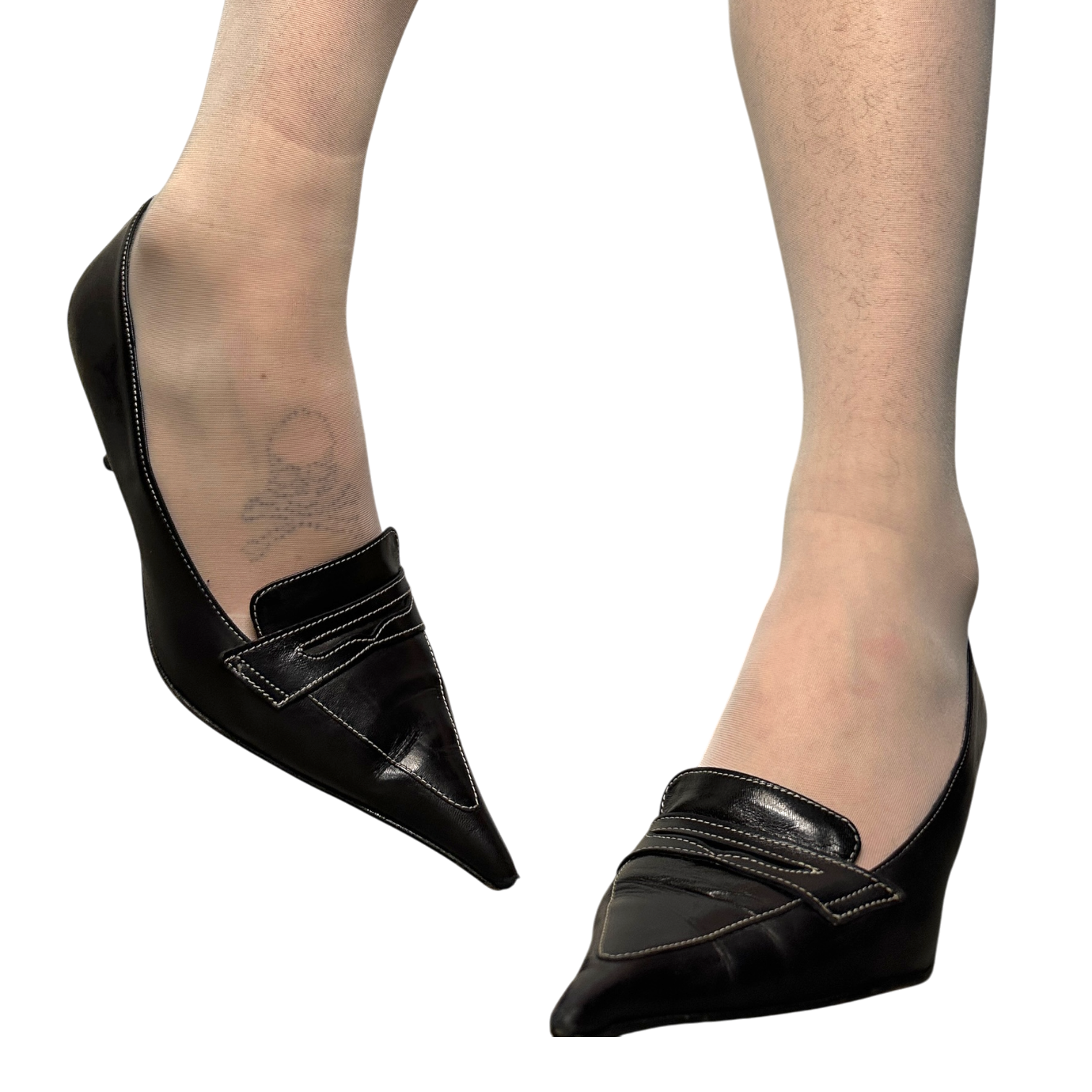 Vintage Italian Pointed Toe Black Kitten Heels (US 5.5)