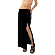 90s Noir Velvet Maxi Skirt (S/M)