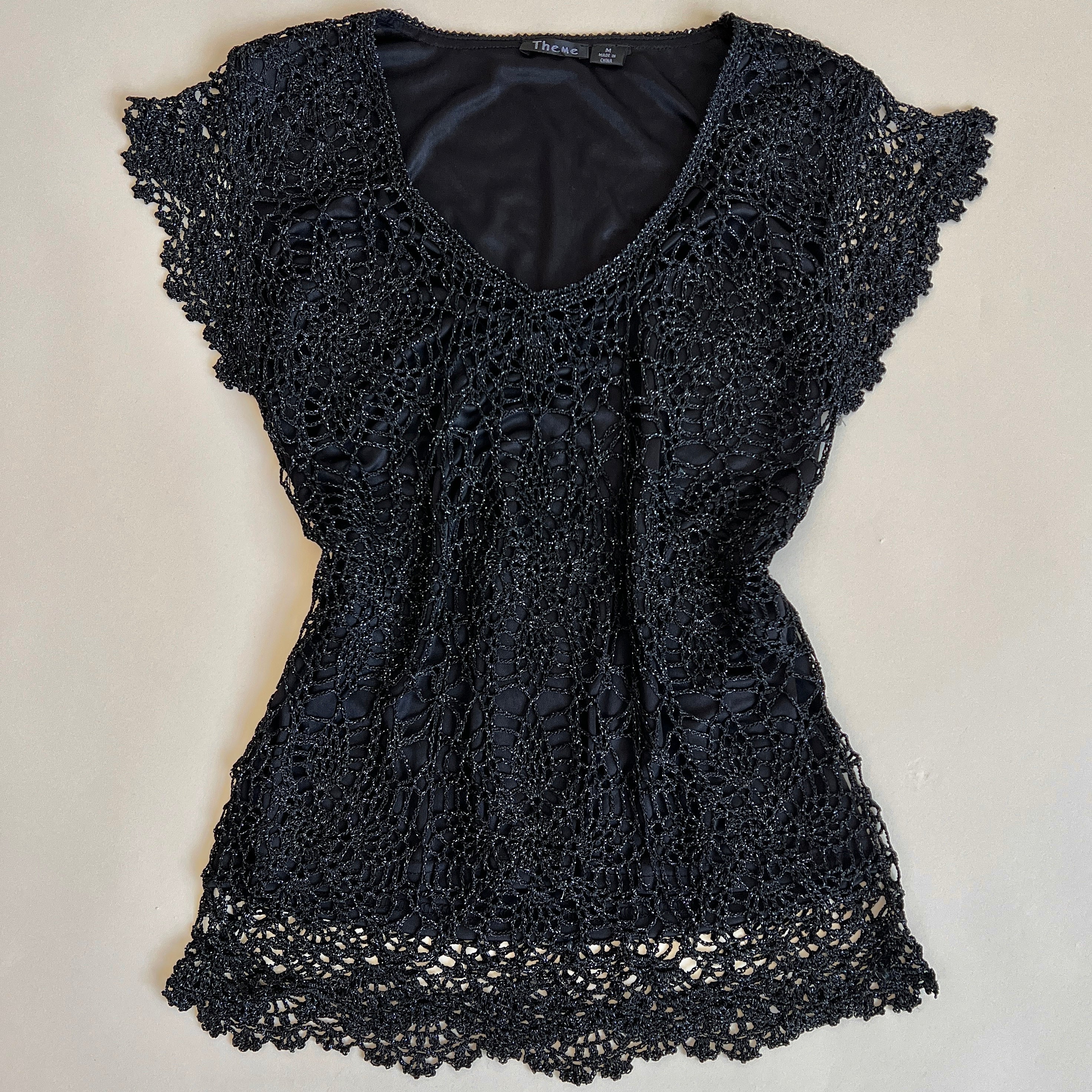 Black spiderweb lace top (M)