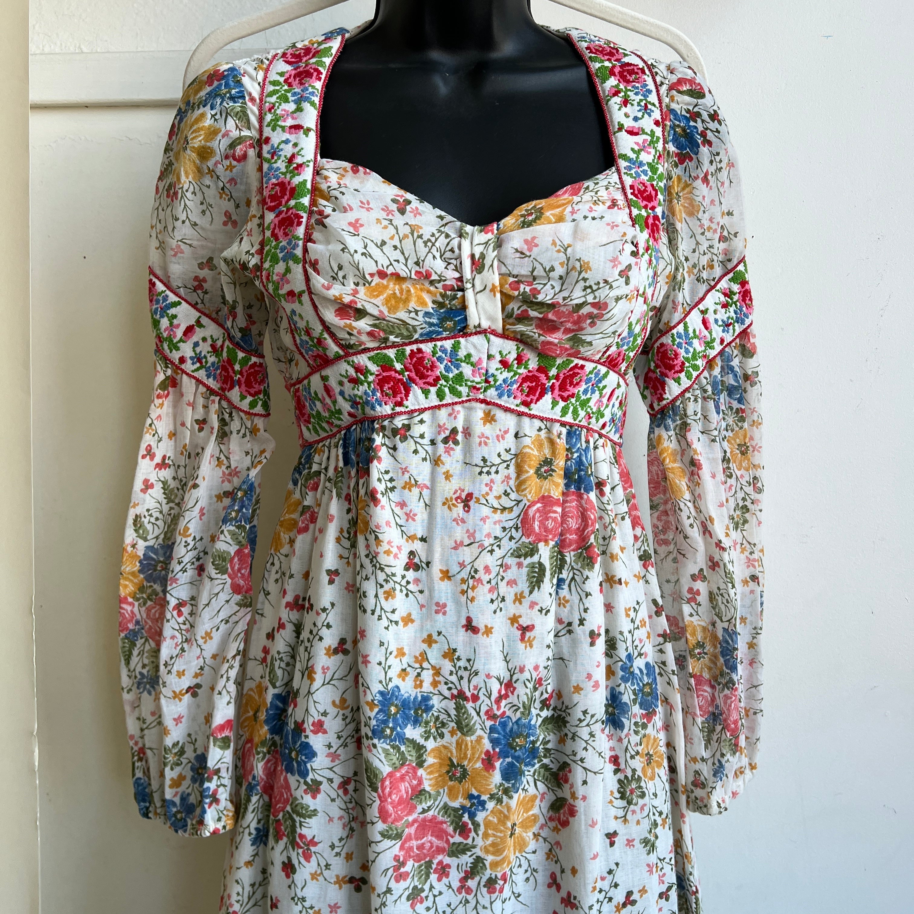 Vintage floral prairie dress (S)