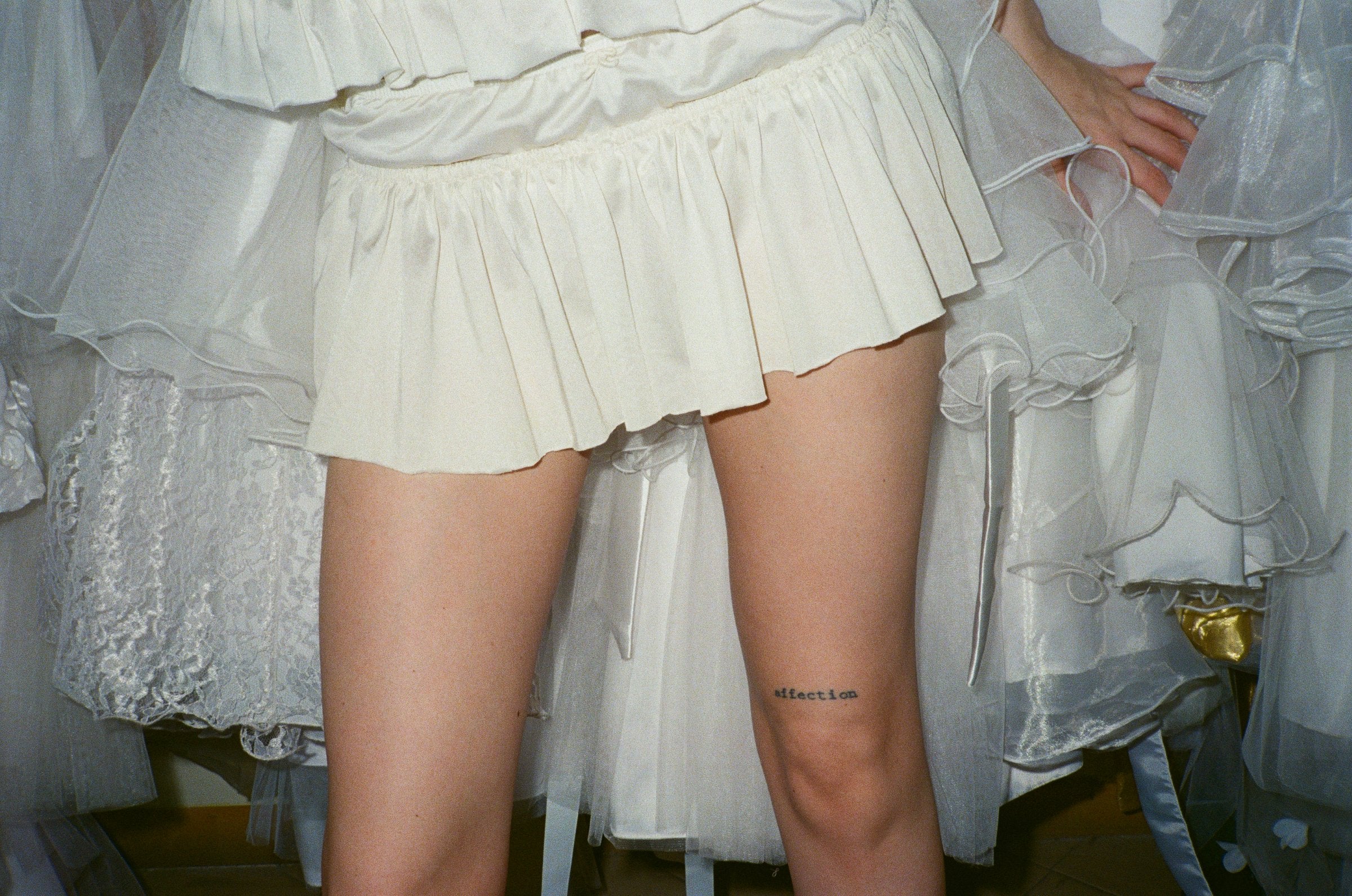 Vanilla Ribbon Micro Skirt (XS-L)