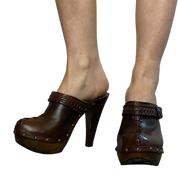 Vintage Leather Buckle Clogs (UK5 EU 38 US 7)