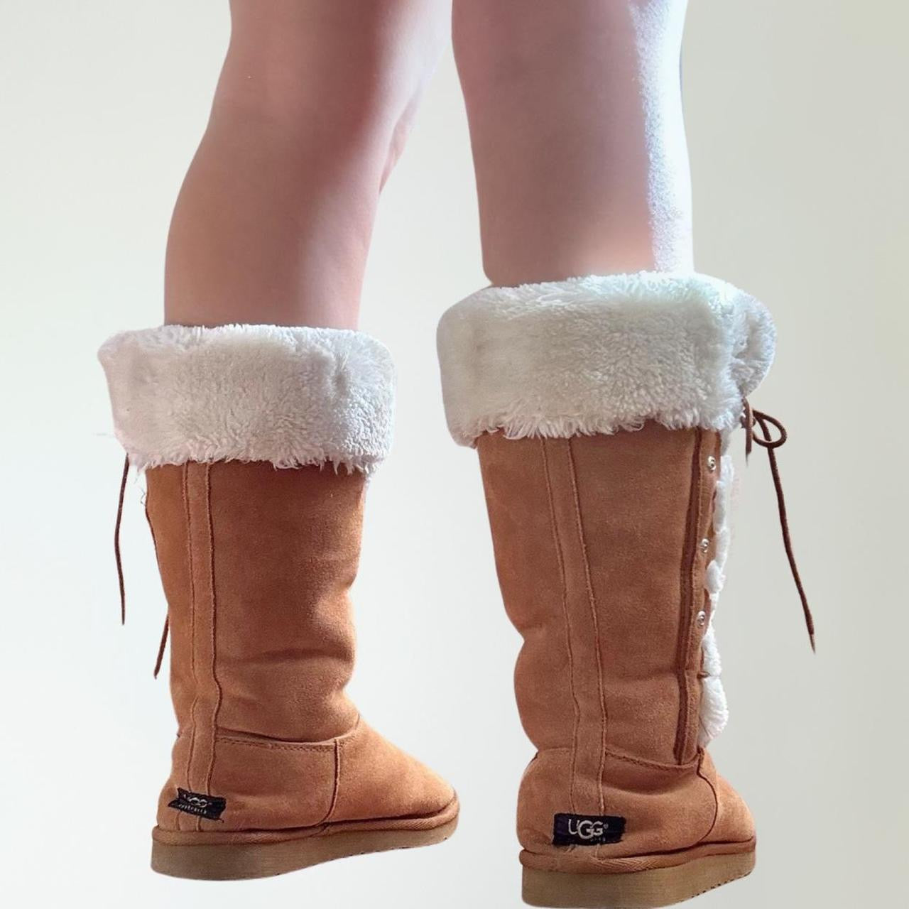 Y2K Snow Bunny UGG Tie Up Lace Boots 9