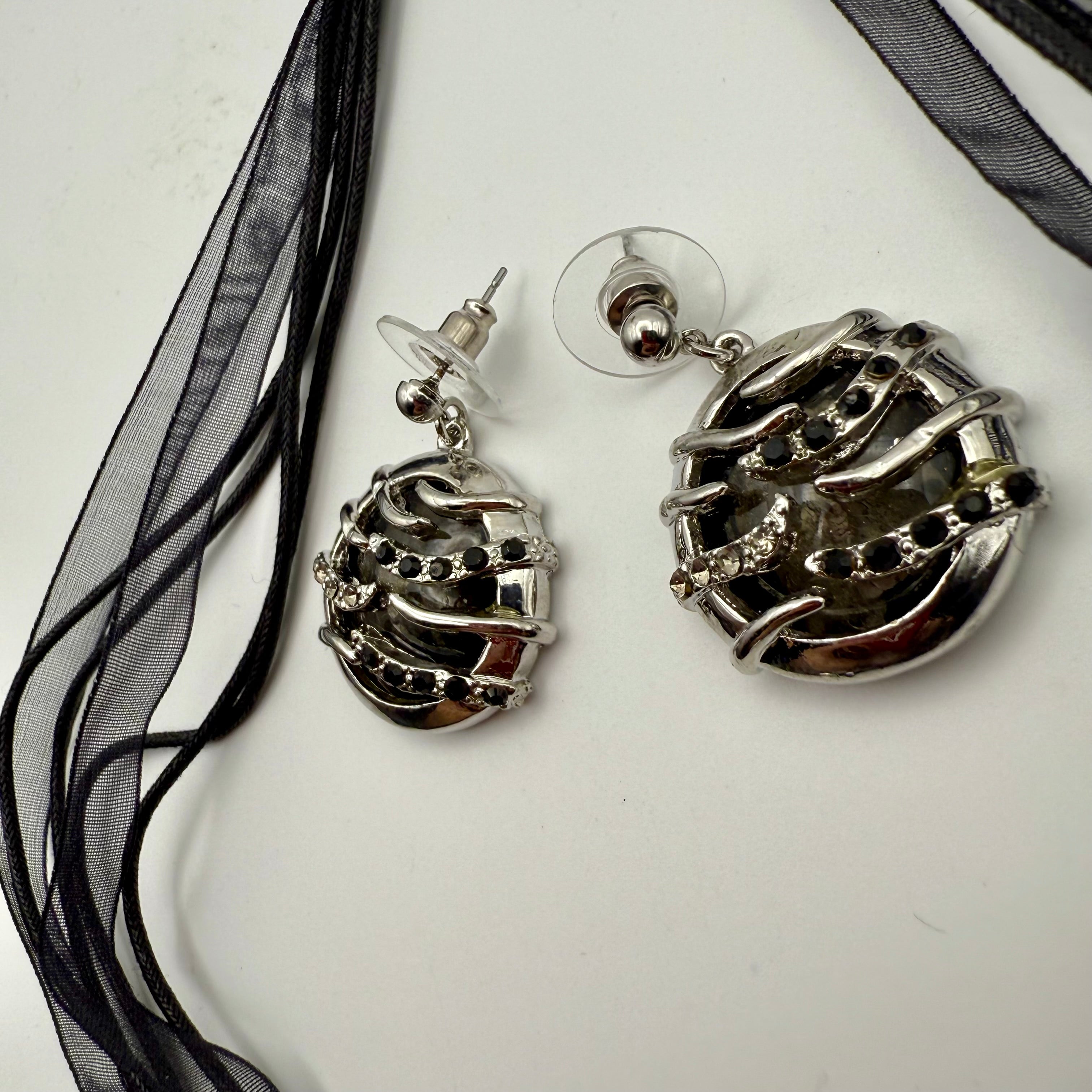 Noir Ripple Glam Set