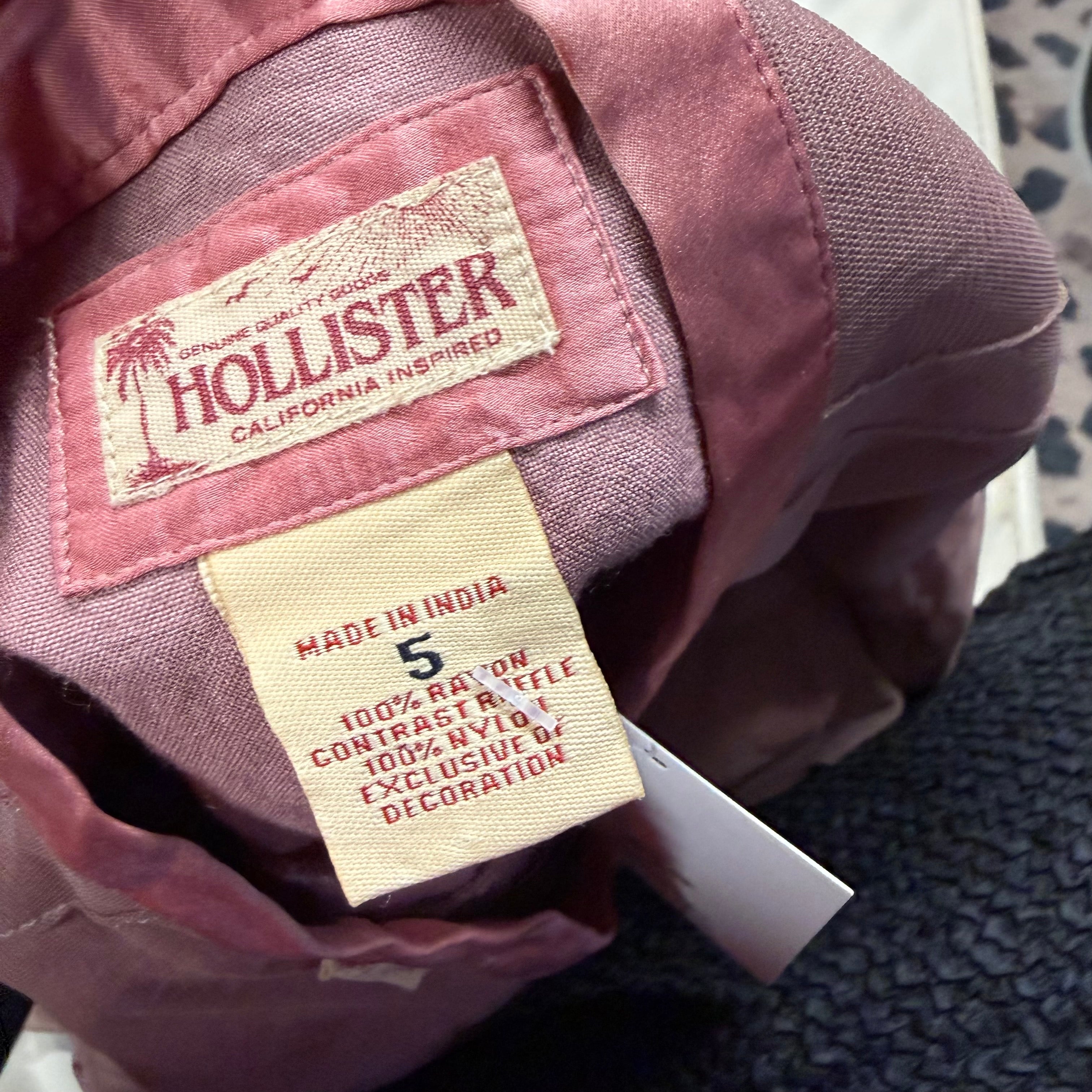 Early 2000s Hollister Mini (S)