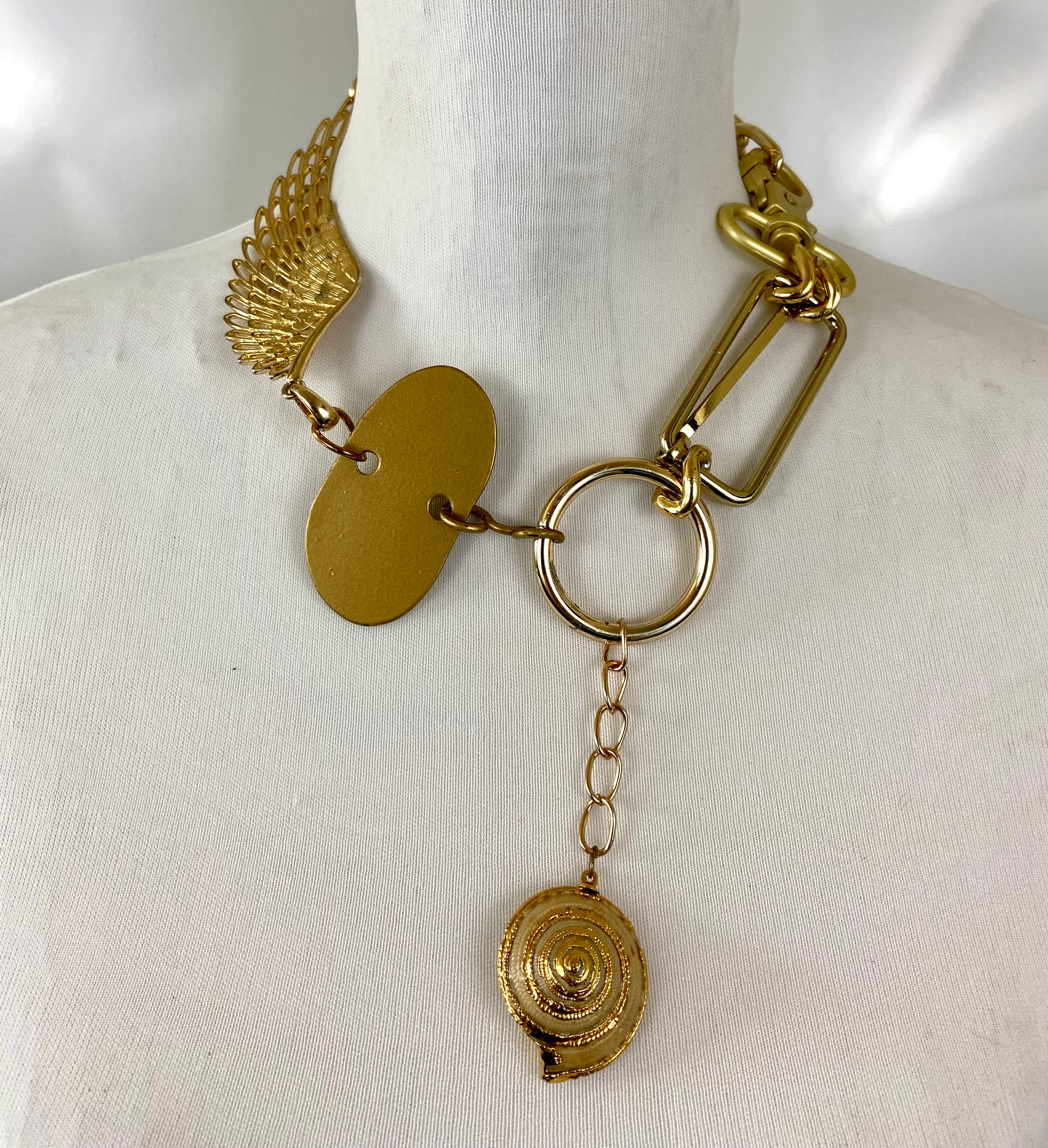 Busy gold choker