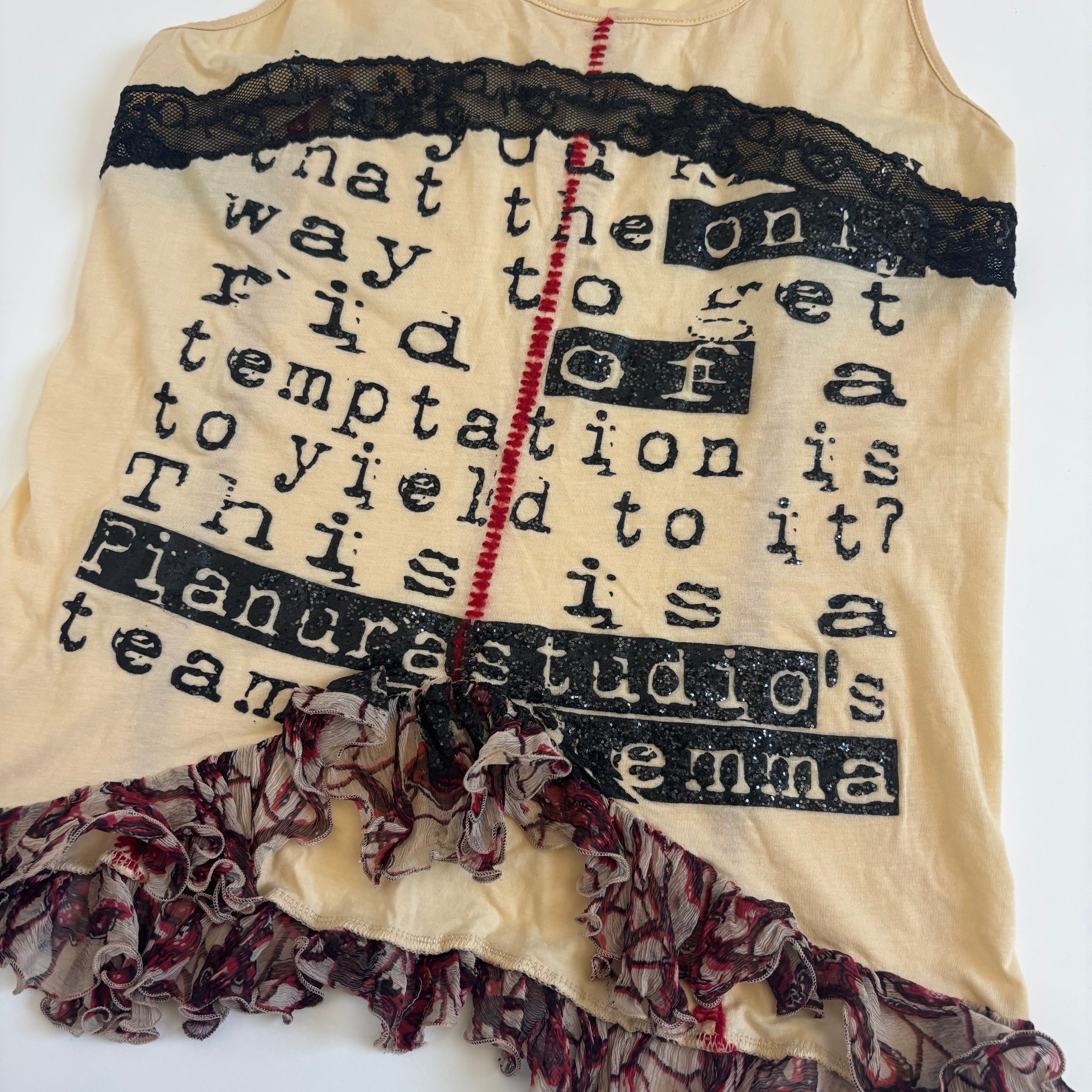 Italian Asymmetrical Graphic Top w/ Lace Appliqué (S/M)