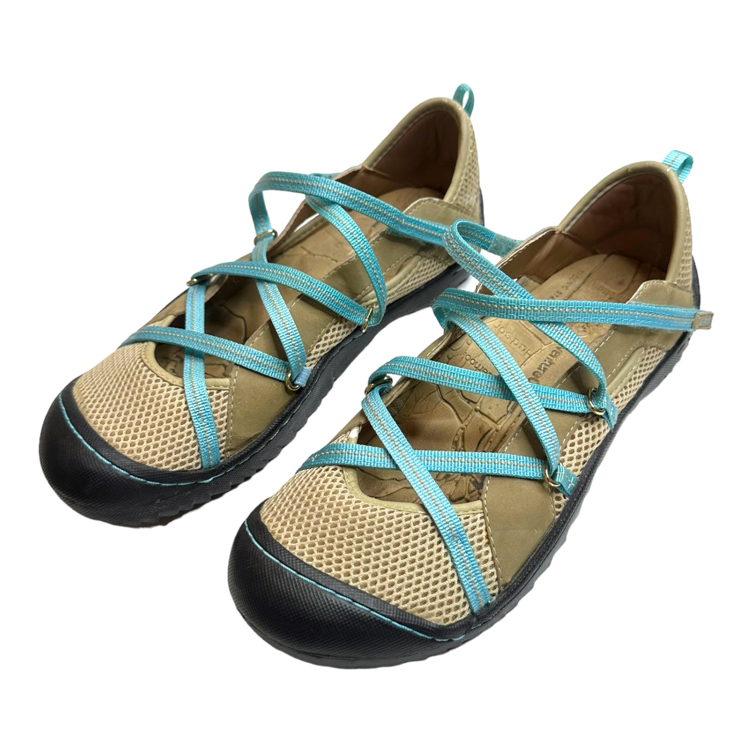 Sporty Gorpcore Flats (8)