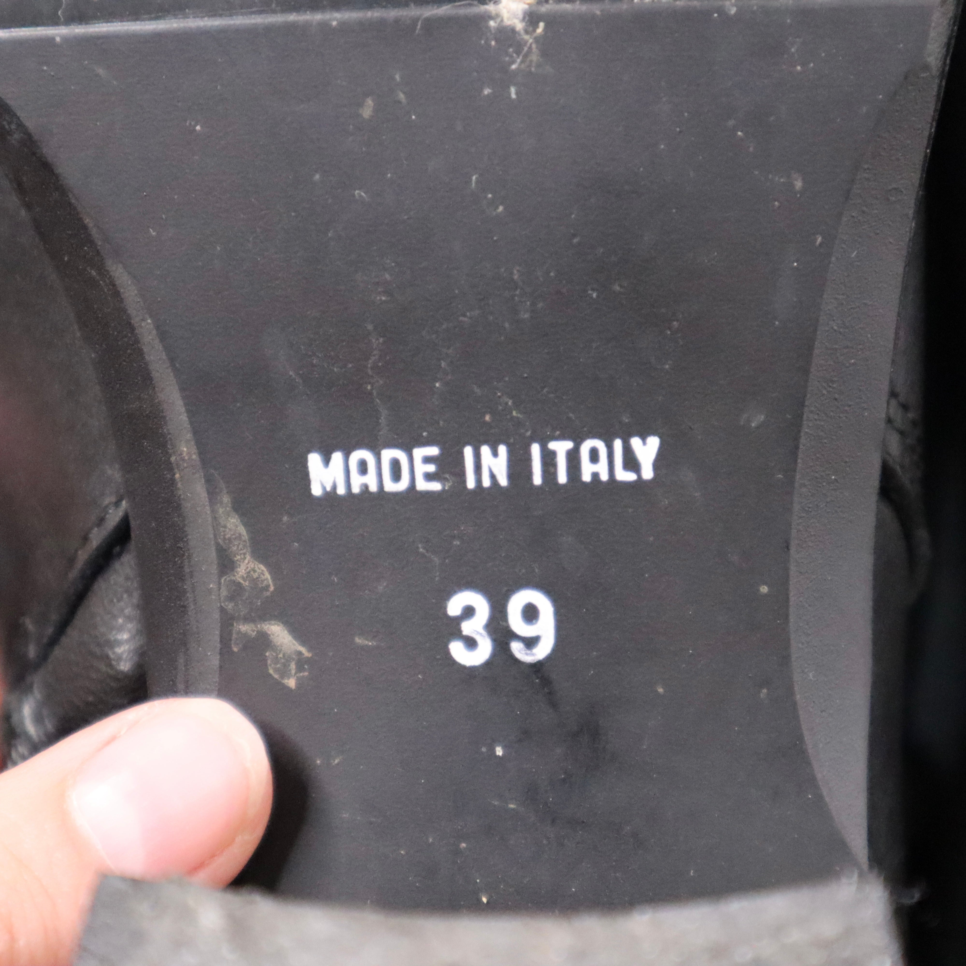 90s Italian Tall Black Leather Riding Boots (8.5)