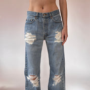 90s Levi’s Distressed 505 Jeans (M)