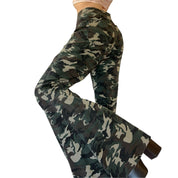 2000s Camo Bellbottoms (M)