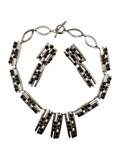 Black and silver set