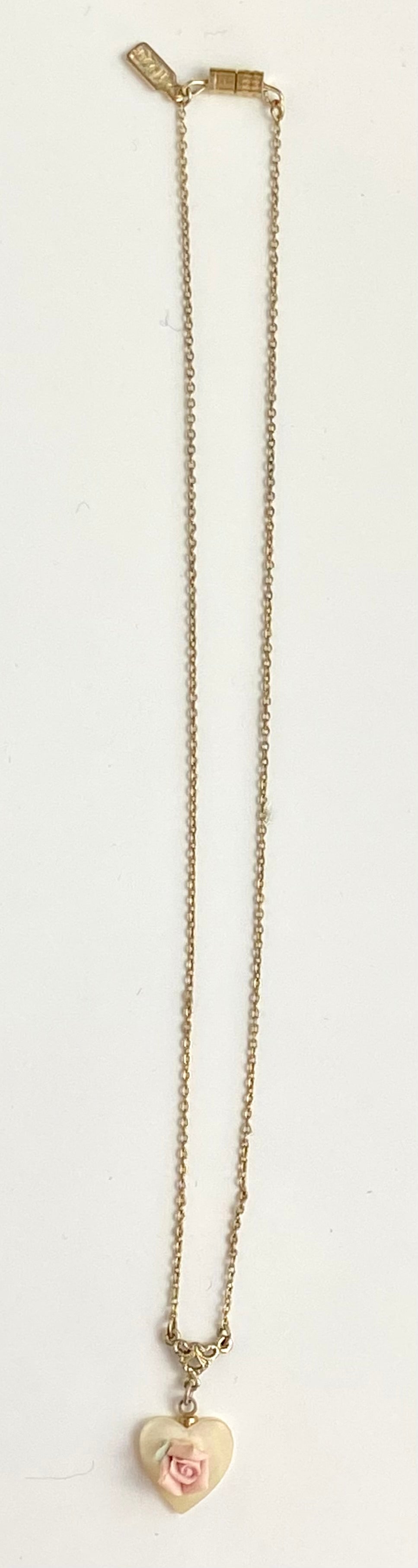 Vintage rosé necklace