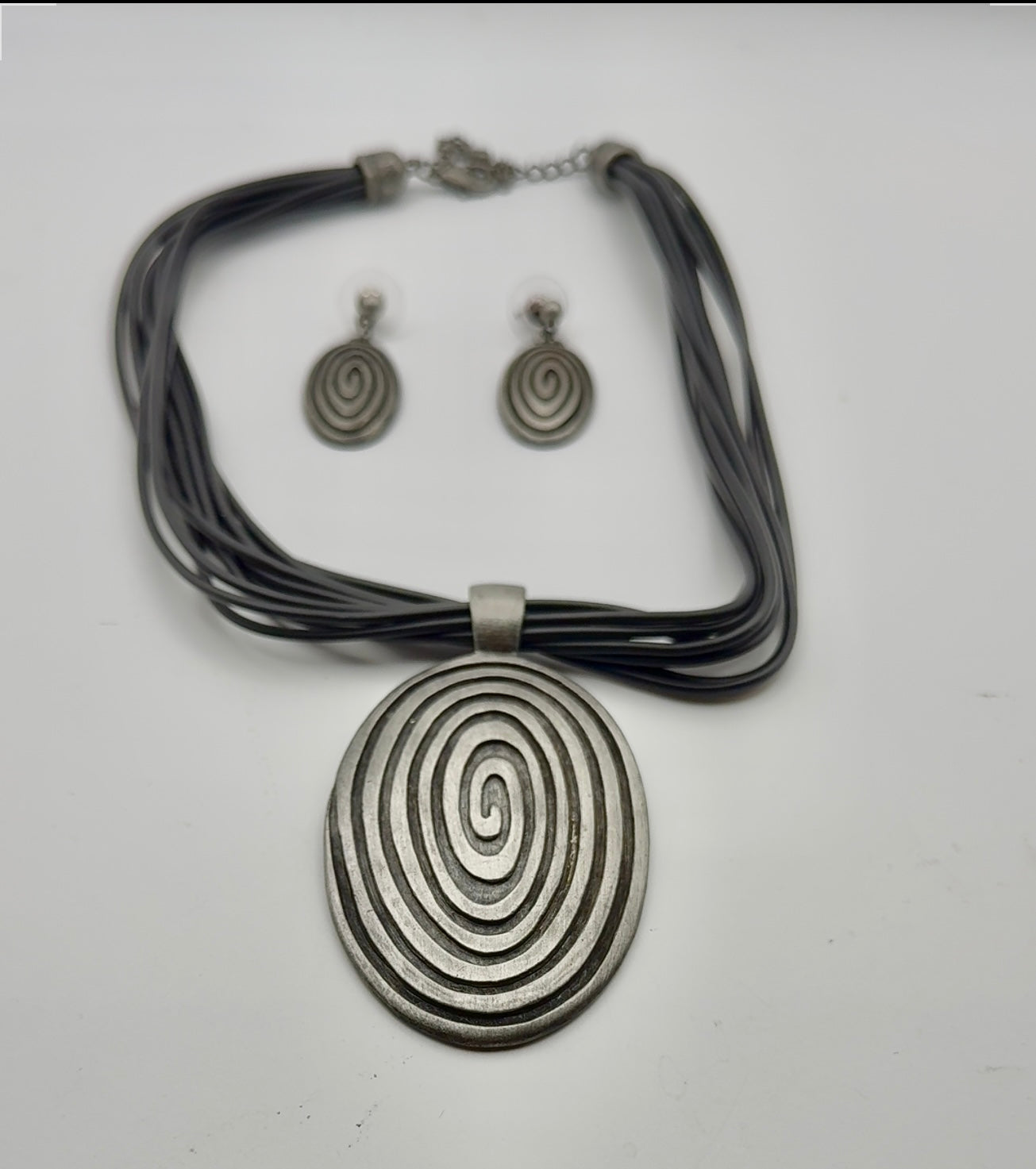 Oval Spiral Pendant set