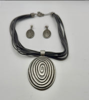 Oval Spiral Pendant set