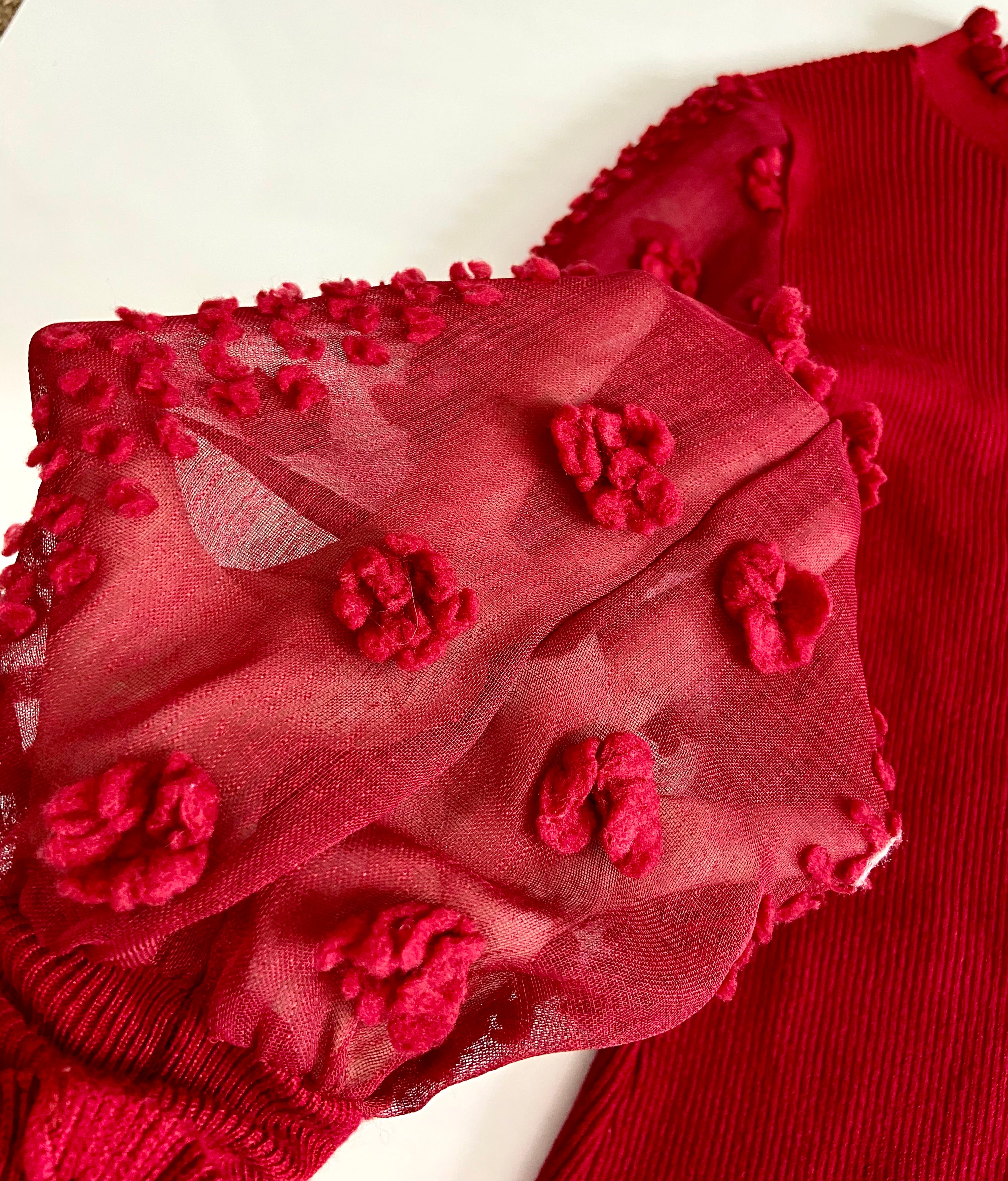 Almost Famous puff gauze sleeve sweater