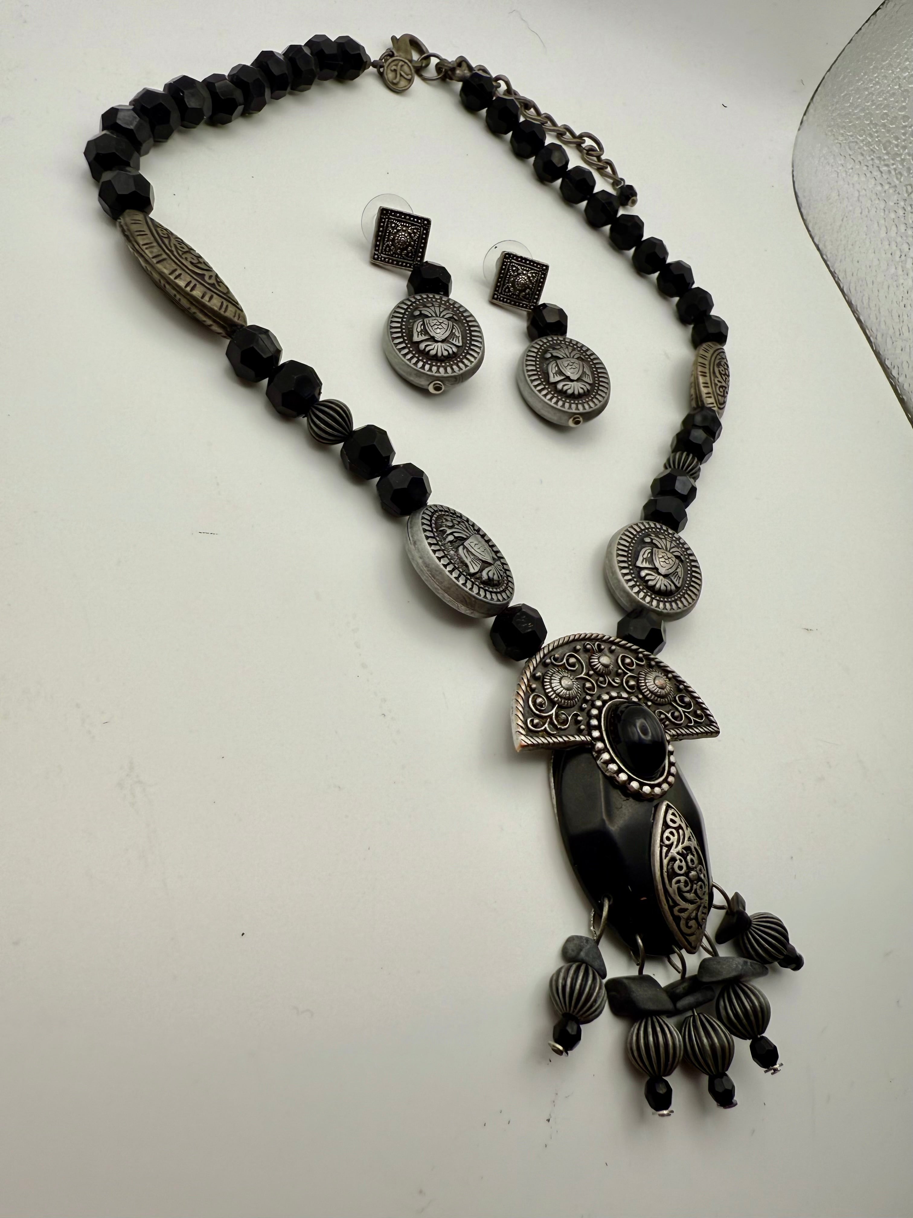Antique Silver Black Beaded Necklace Set