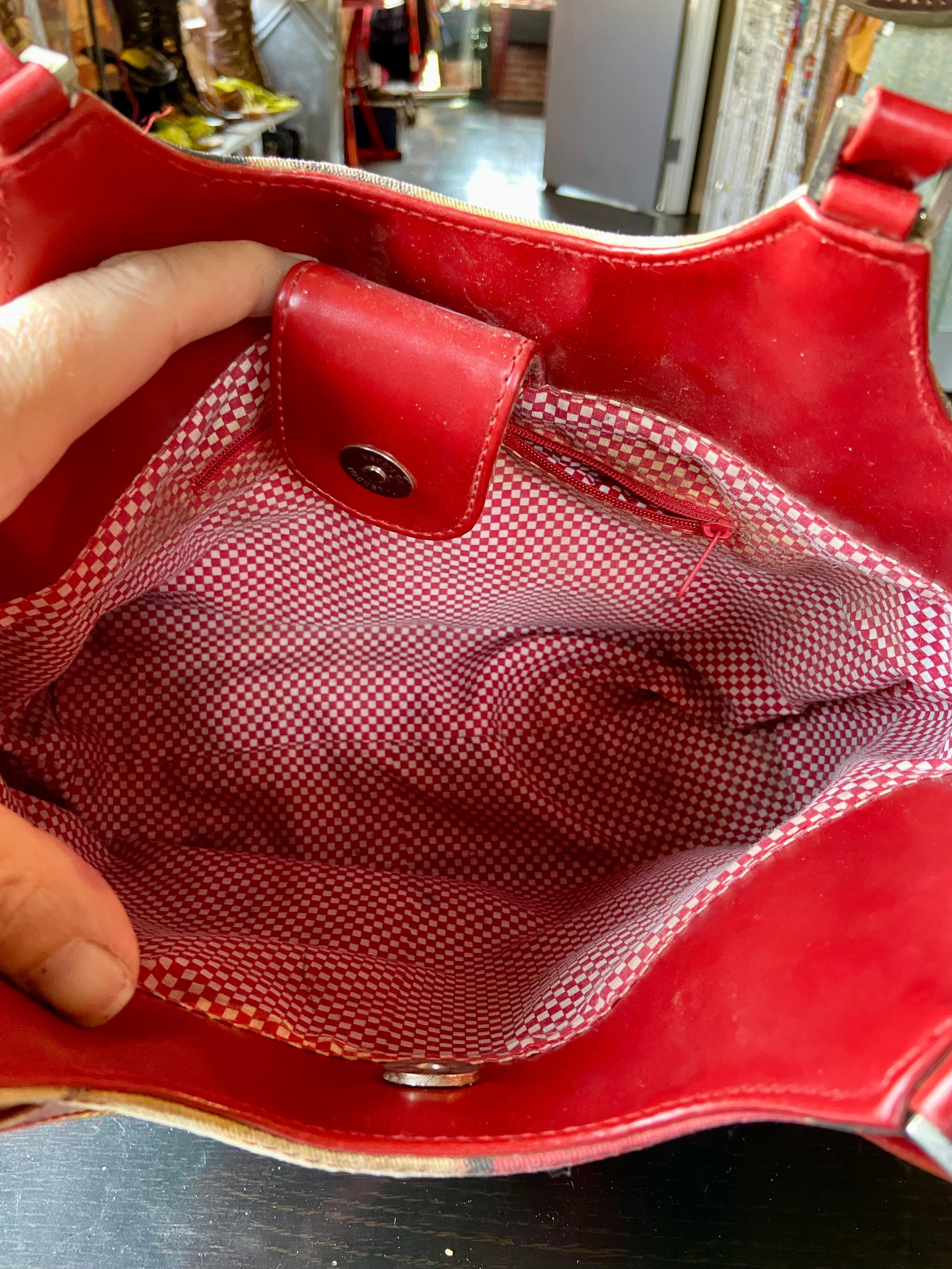 Marilyn Monroe Hollywood
Beaded/Sequins Purse Red Satchel