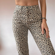 Calvin Klein 90s Leopard Print Jeans (XS)