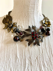 Chunky flower choker