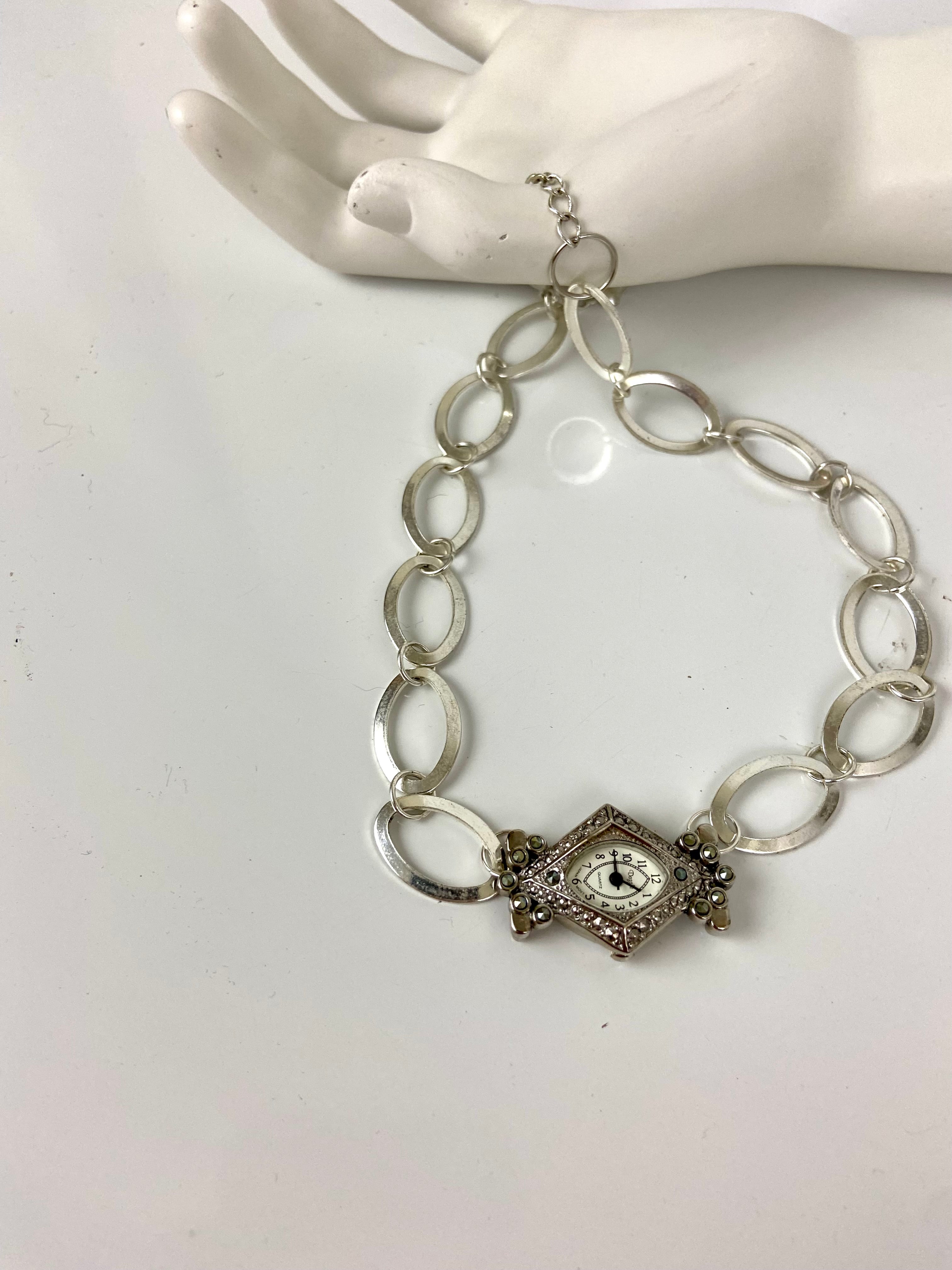 Watch me choker