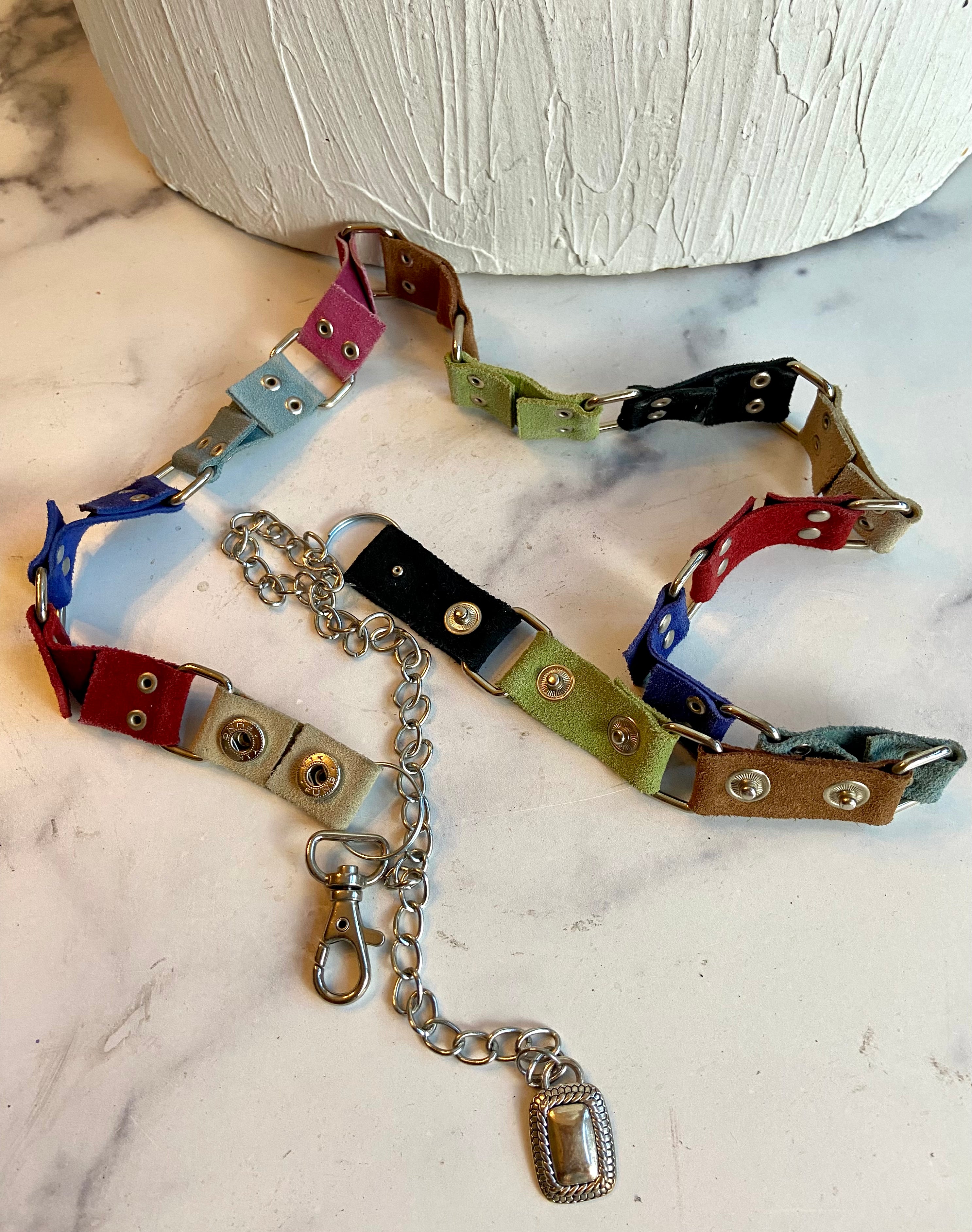Waist colored belt