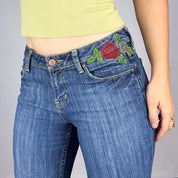 Y2K Embroidered Low Rise Jeans (M)