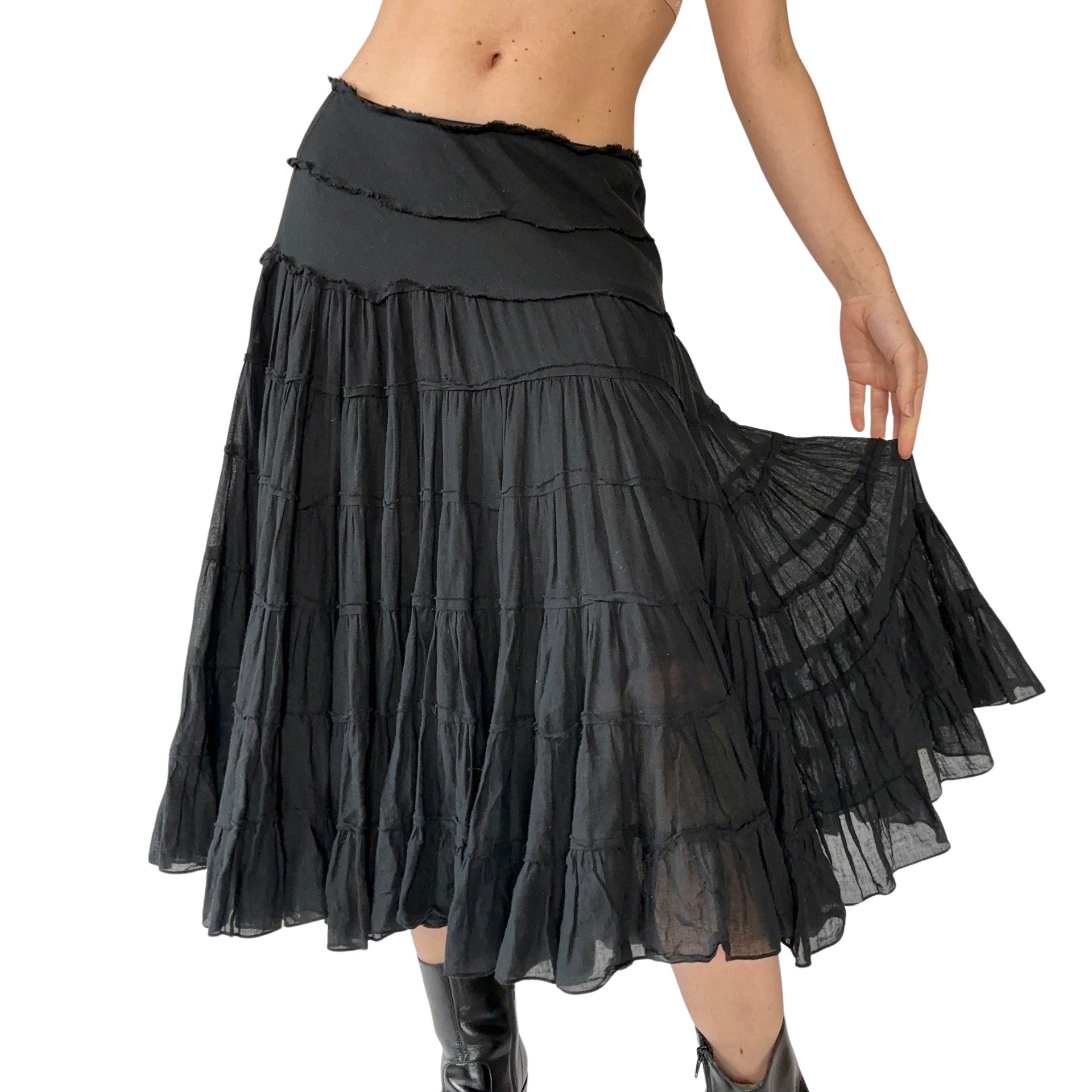 90s Noir Tiered Skirt (M)
