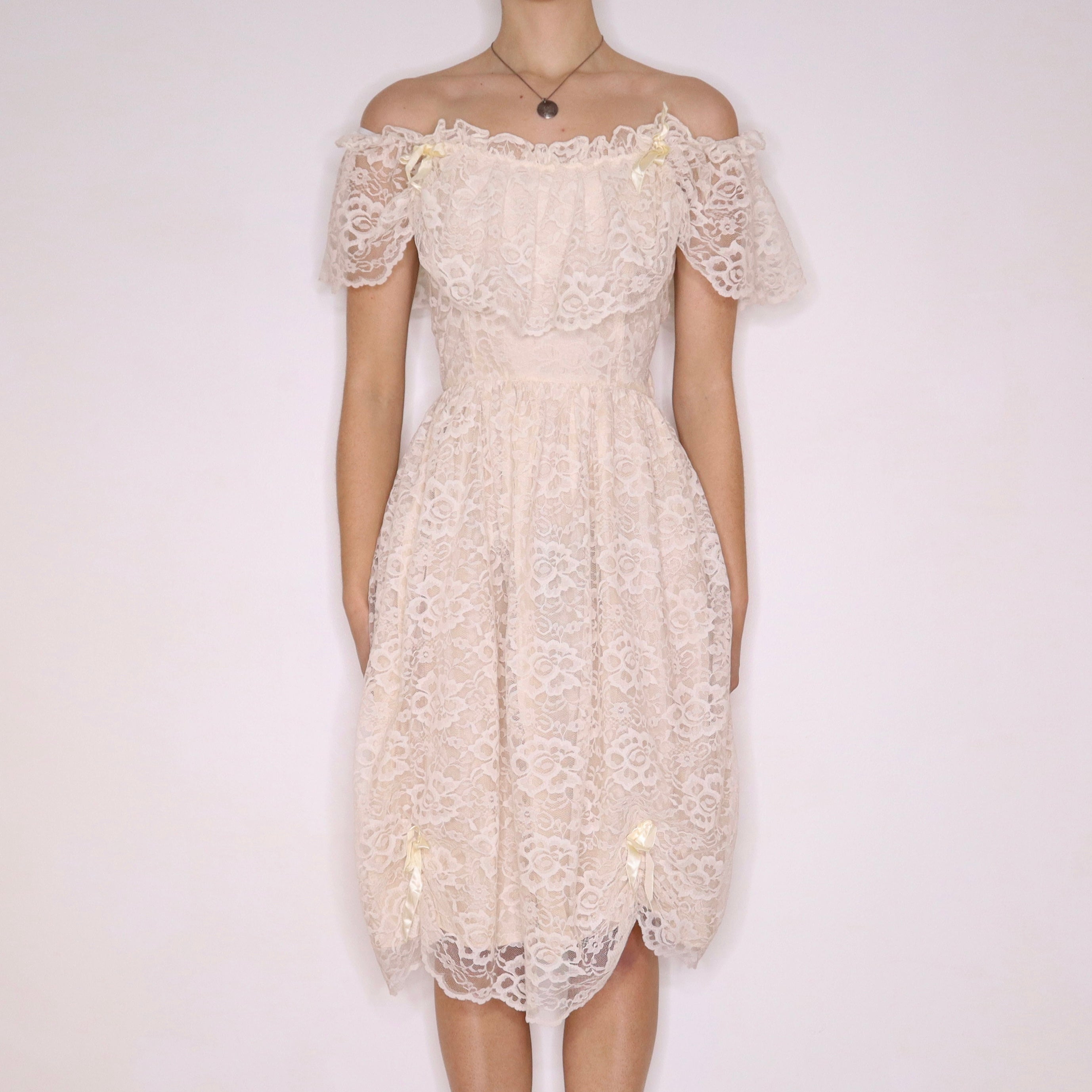 70s Angelic Cream Lace Dress (S)