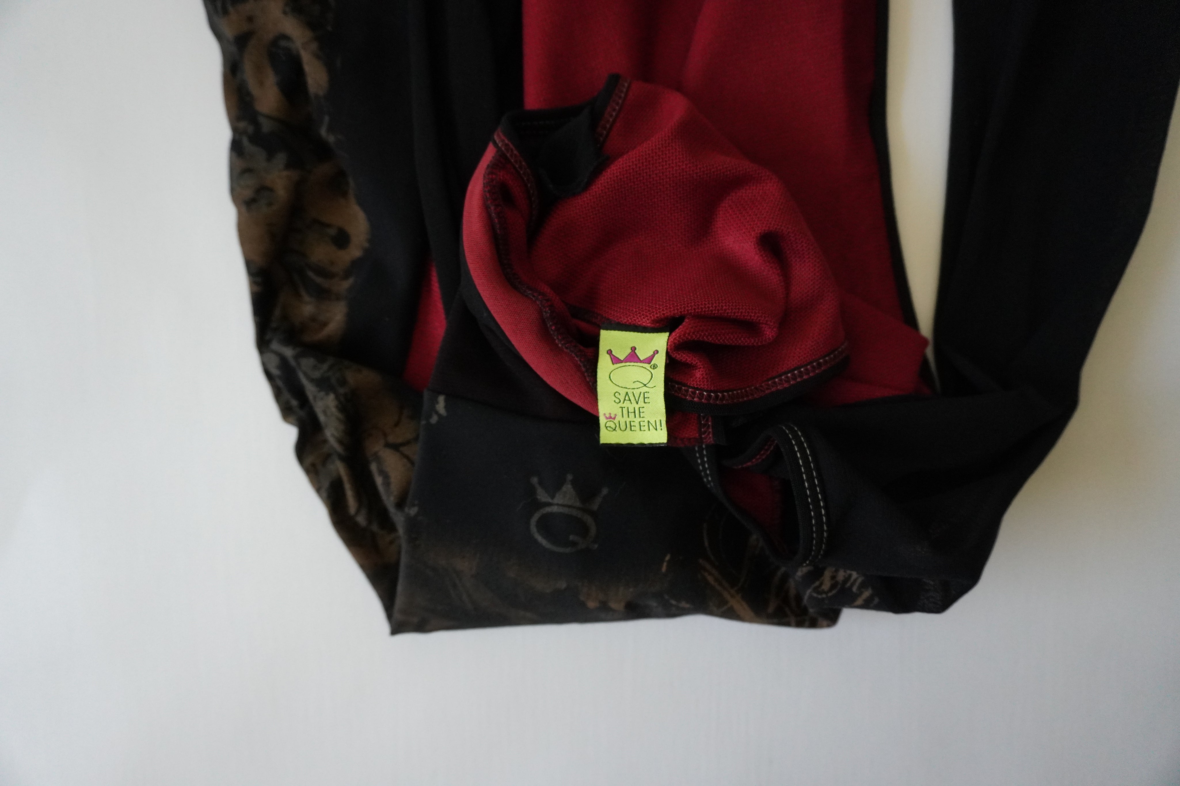 Save The Queen Top (M)