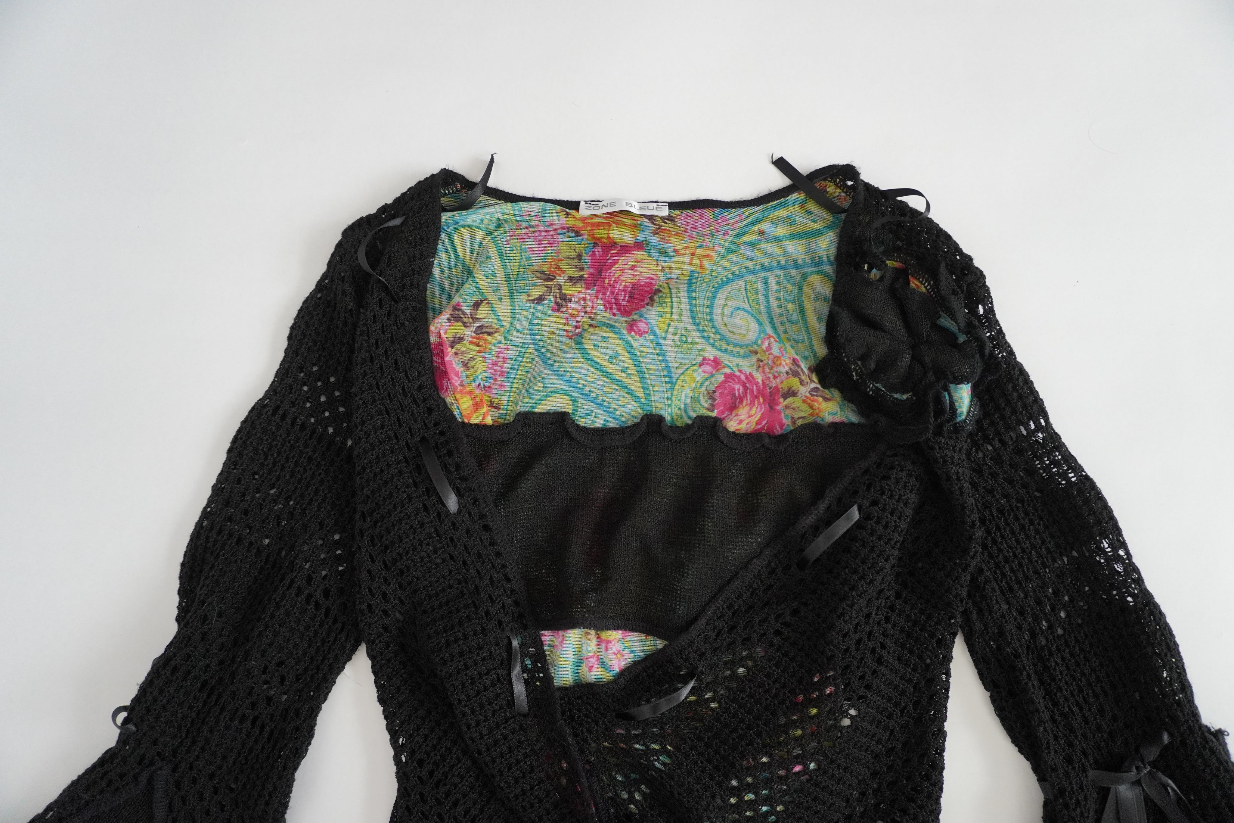 Zone Bleue Rosette Sweater (S/M)