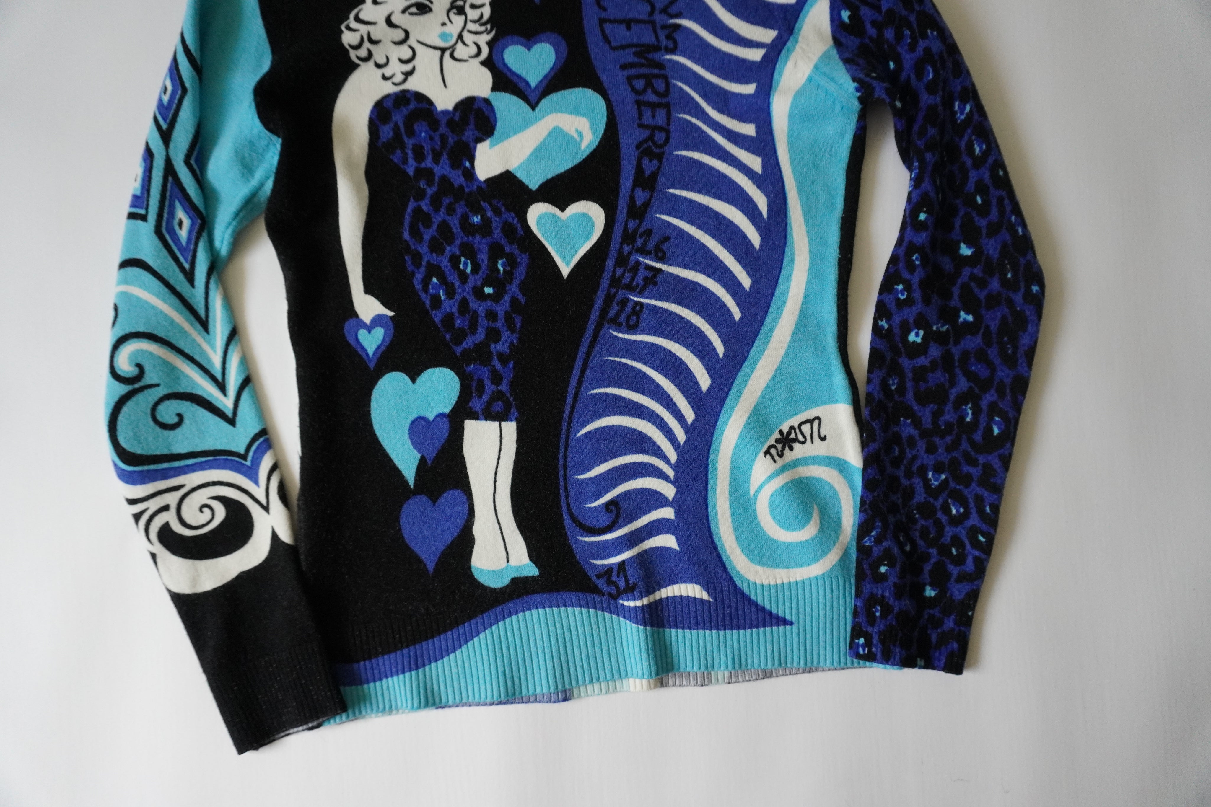 Custo Barcelona Graphic Top (M)