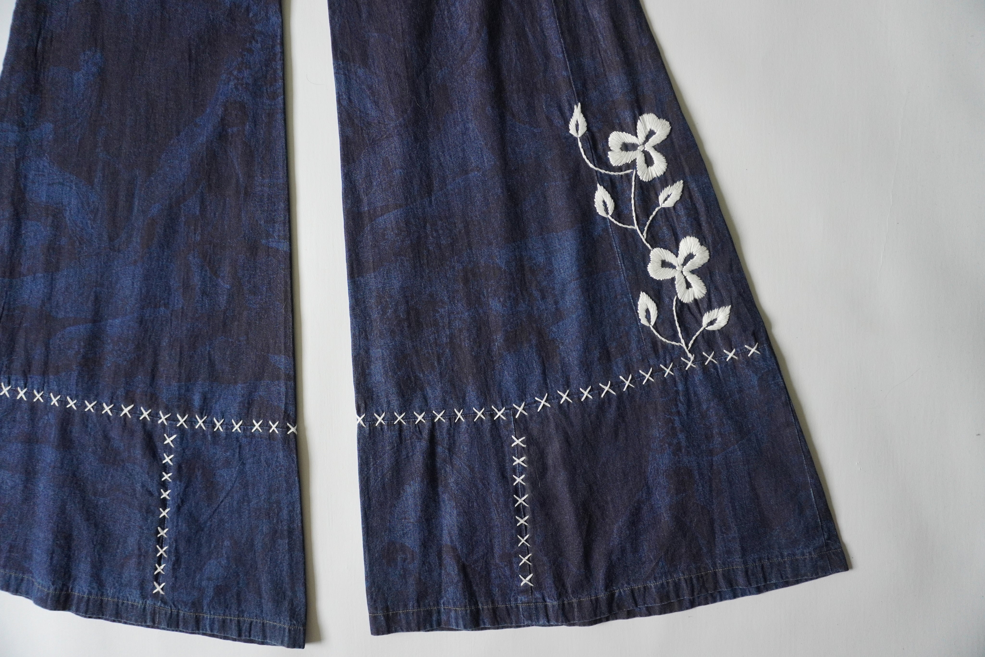 Custo Barcelona Low Rise Flares (XS)