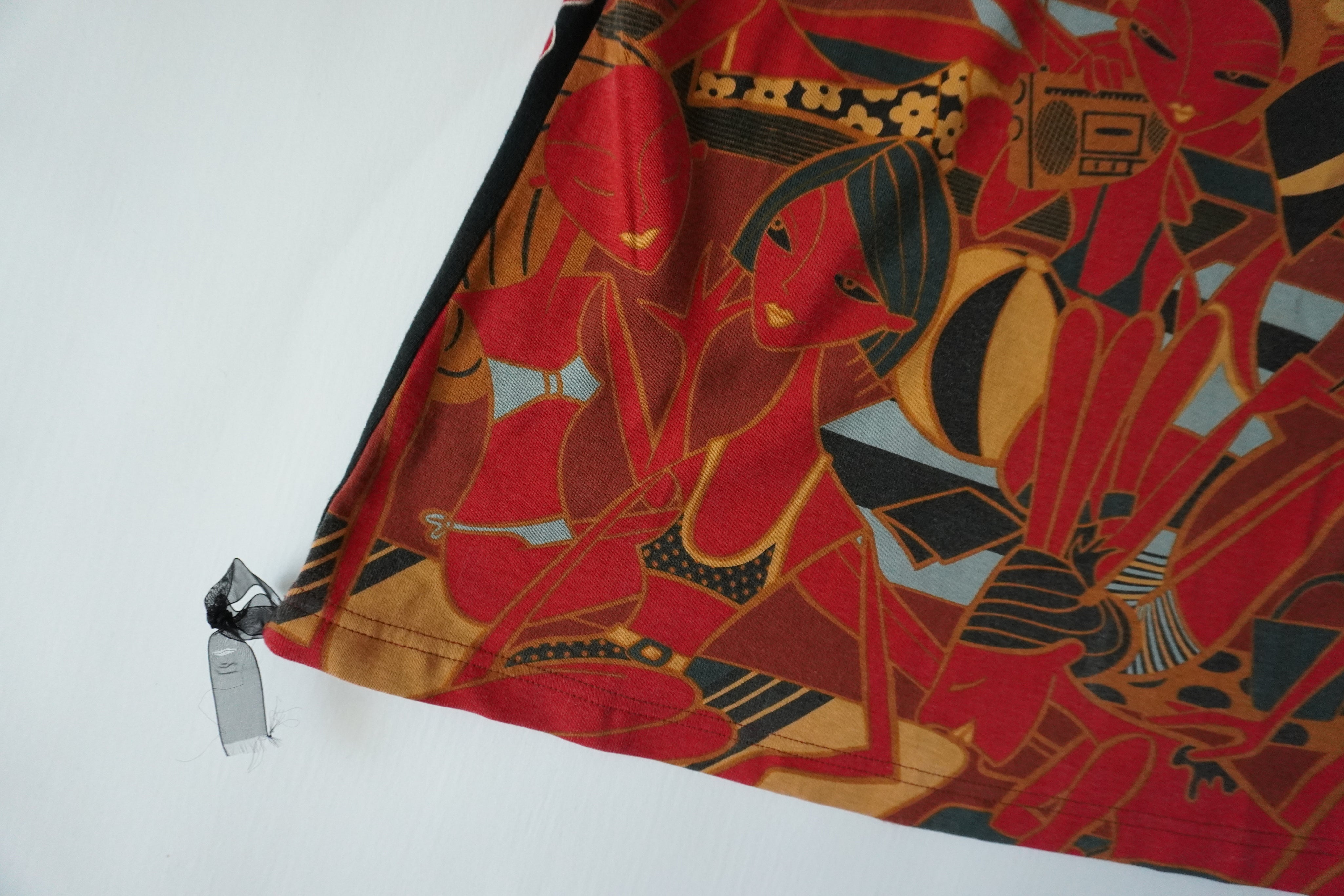 Custo Barcelona Graphic Top (M)