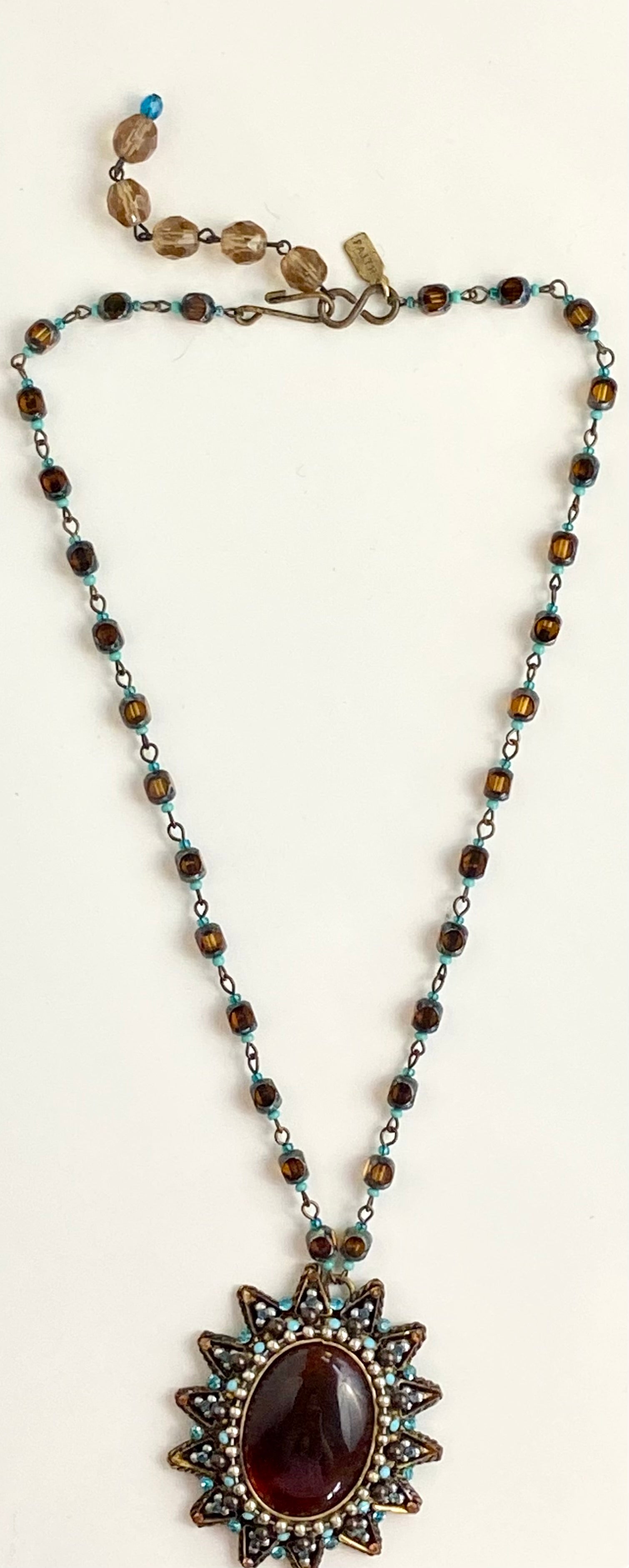 Beads tone choker