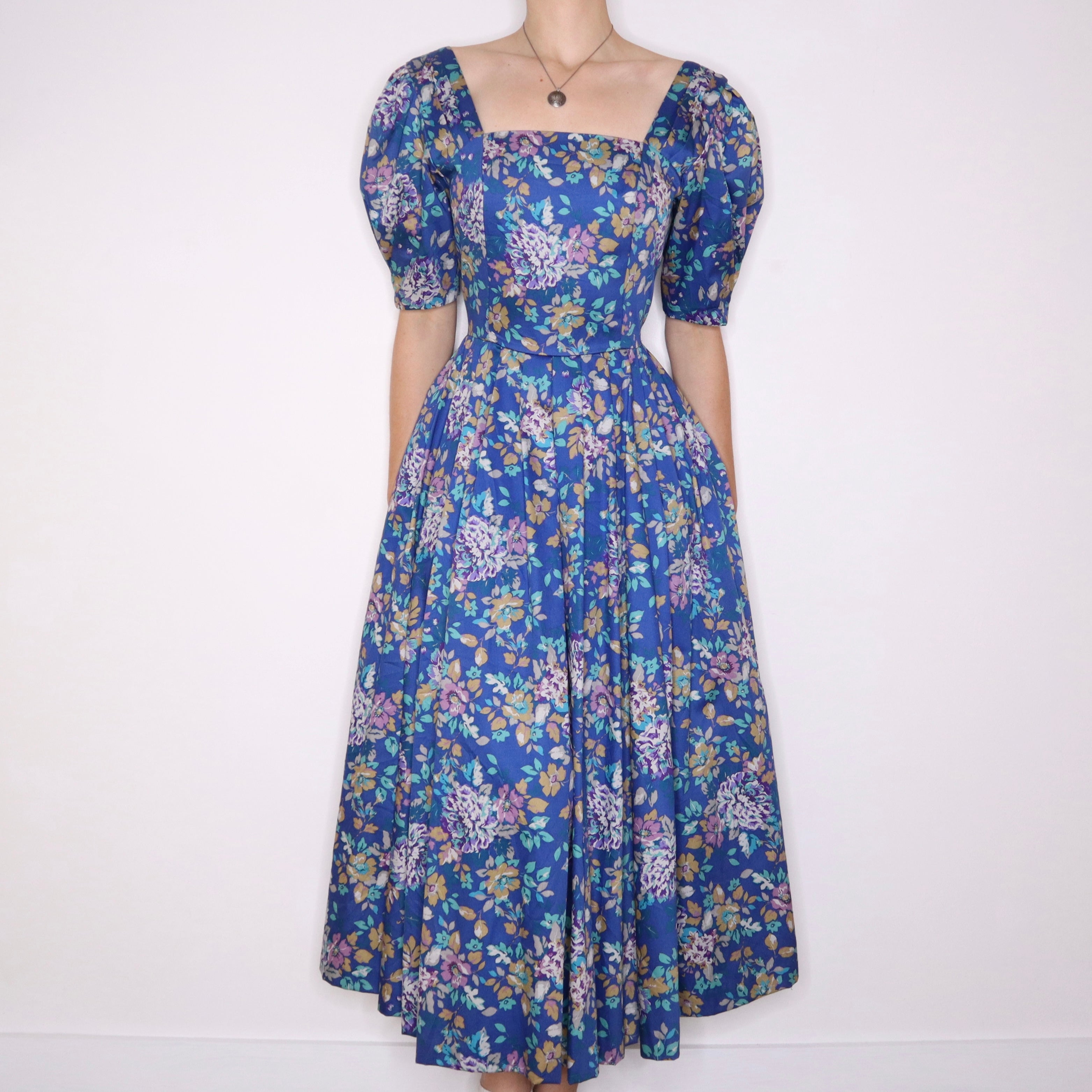 90s LAURA ASHLEY Blue Floral Maxi Dress (M)