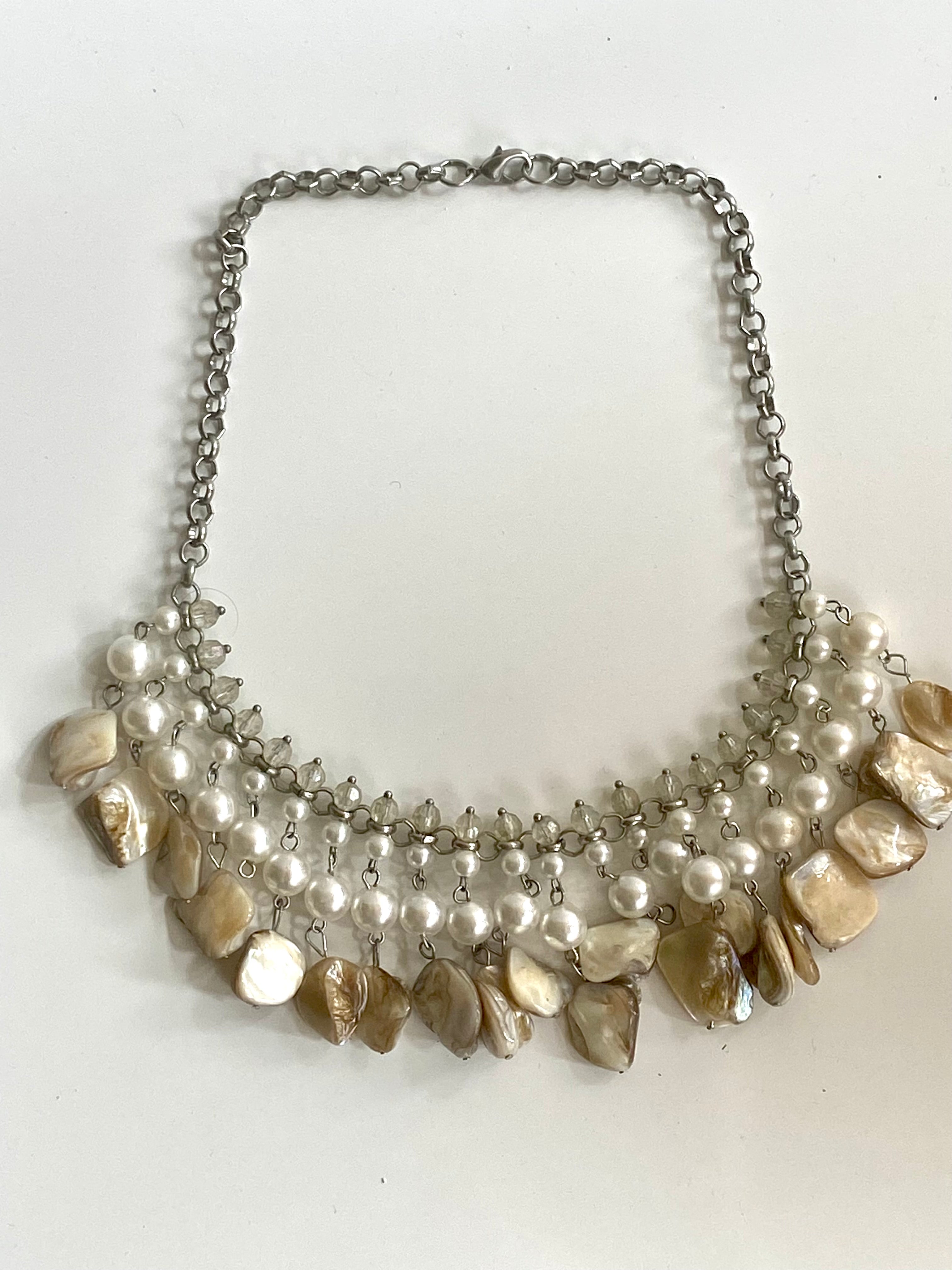 Beads choker