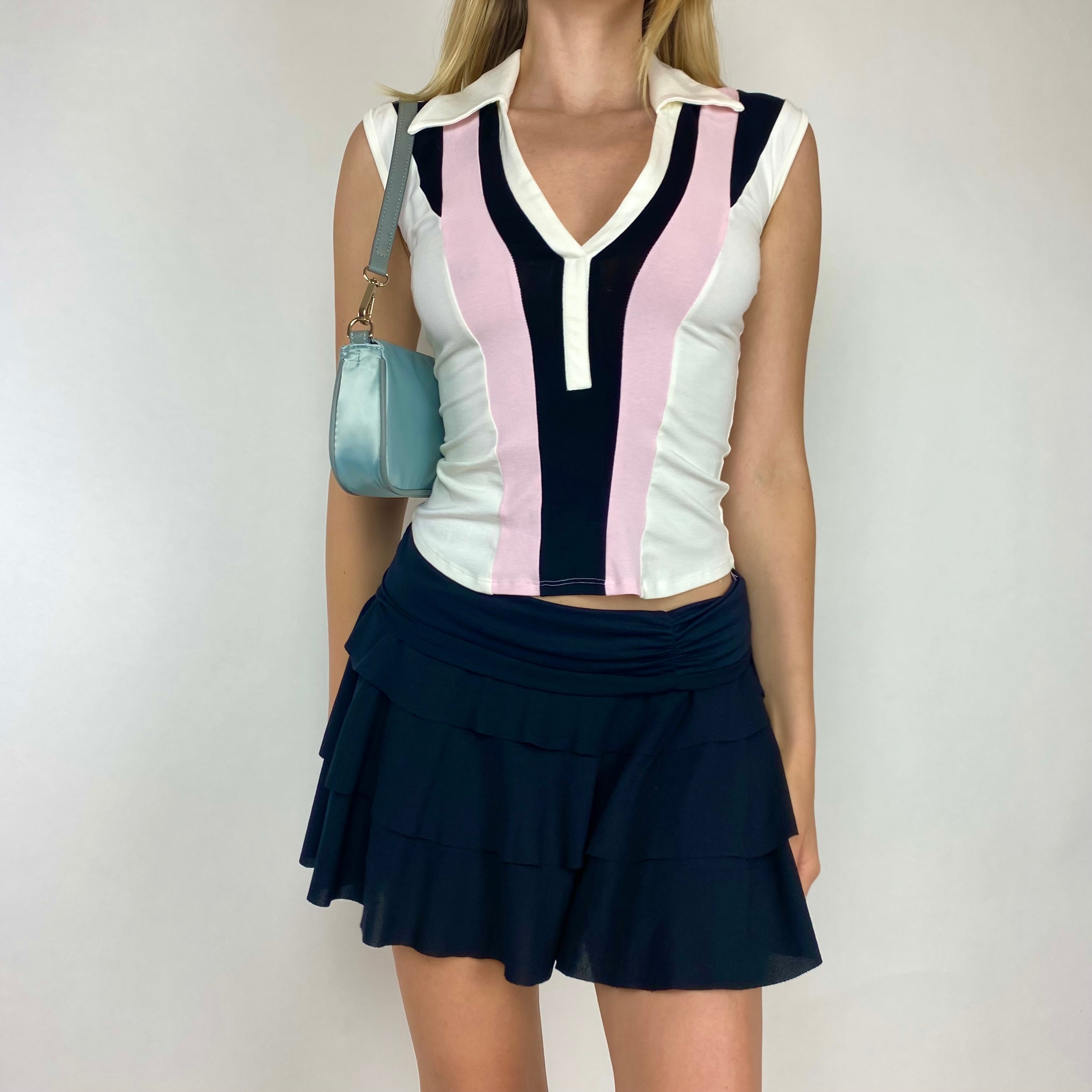 Vintage 00’s Sporty Collared Tank Top  (xs/s)