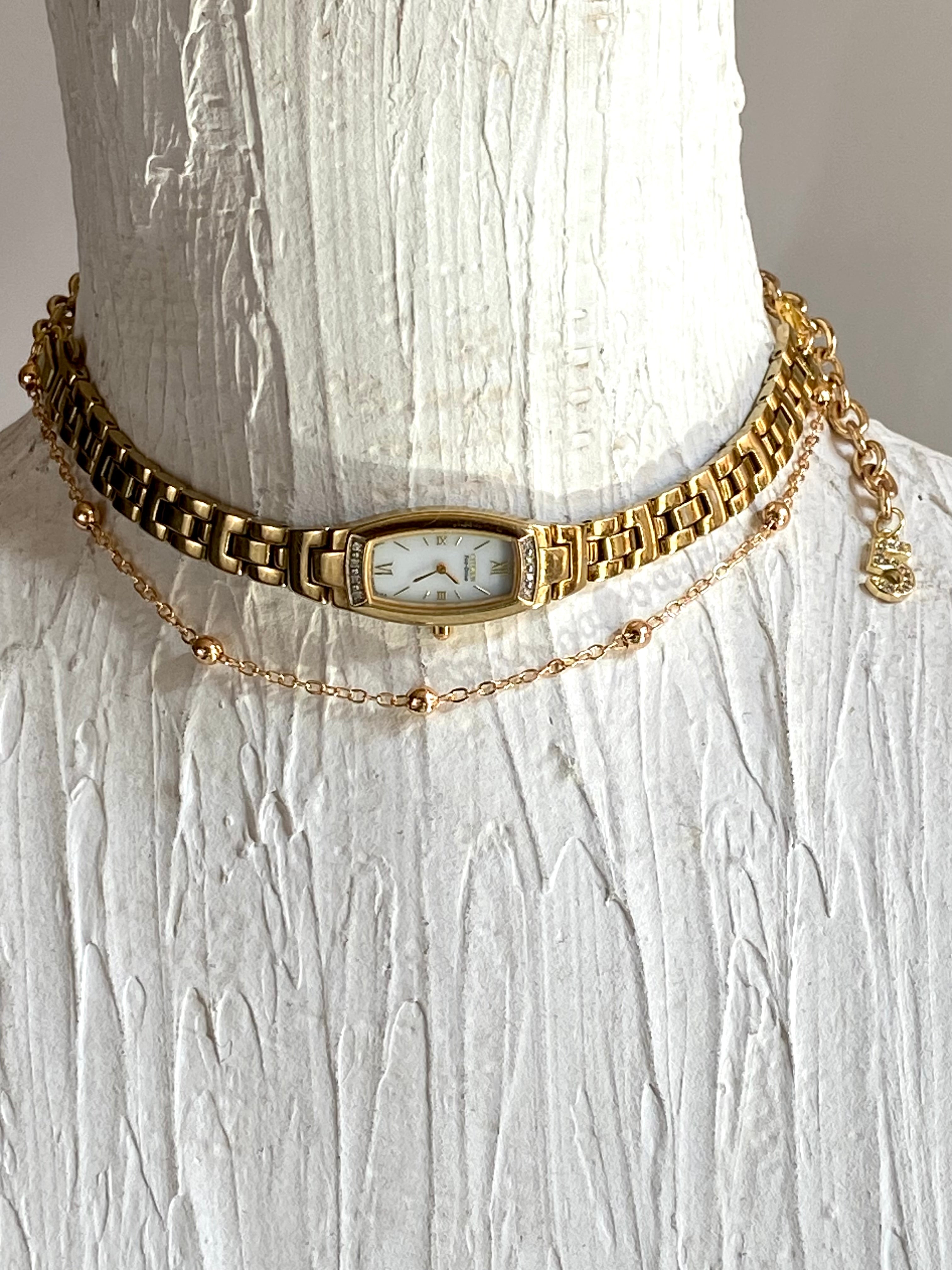 It’s 5 o’clock choker