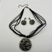 Noir Ripple Glam Set