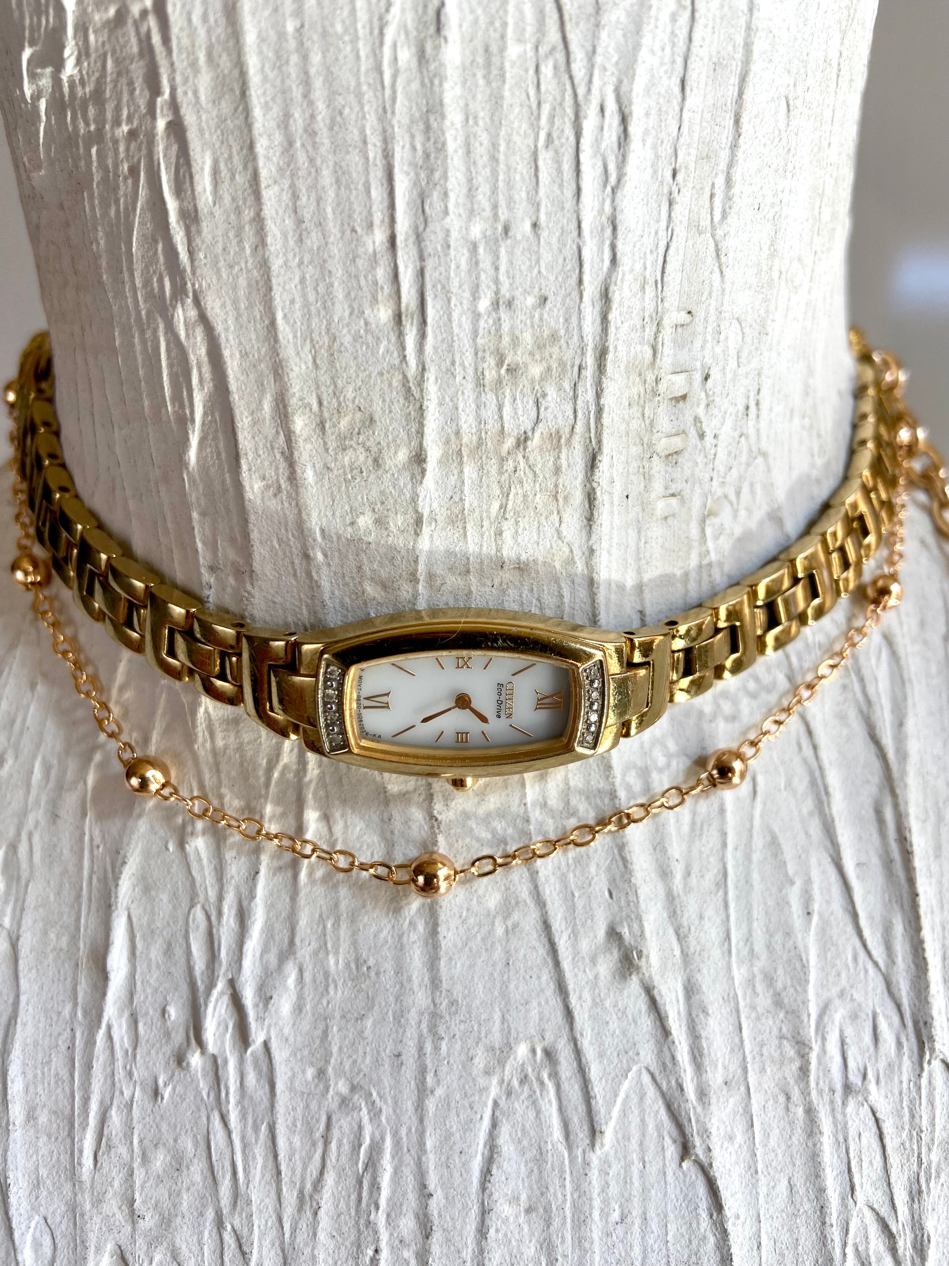 It’s 5 o’clock choker