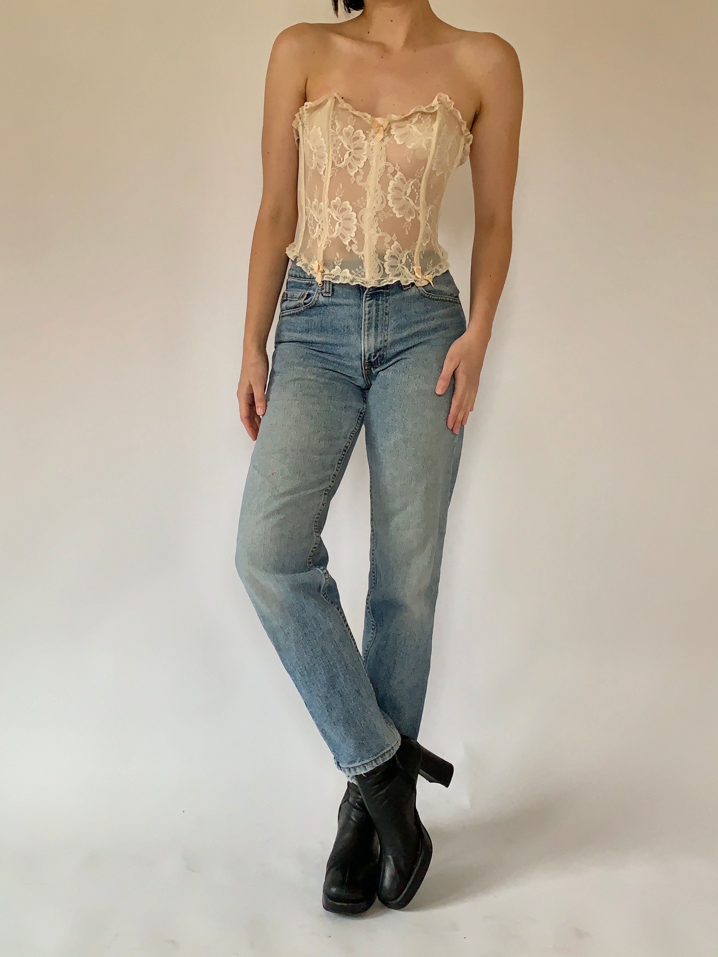 Vintage Levi’s 550 Jeans - Small