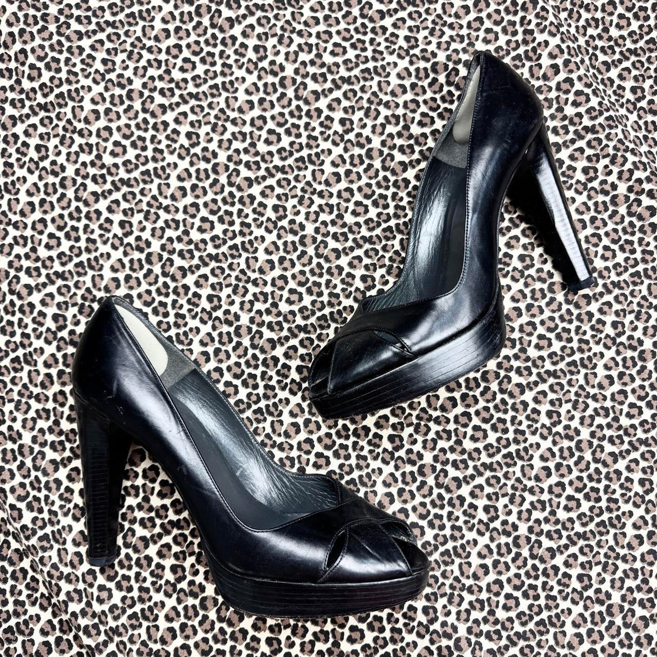 Stuart Weitzman 90s Minimalist Leather Platform Heels (10)