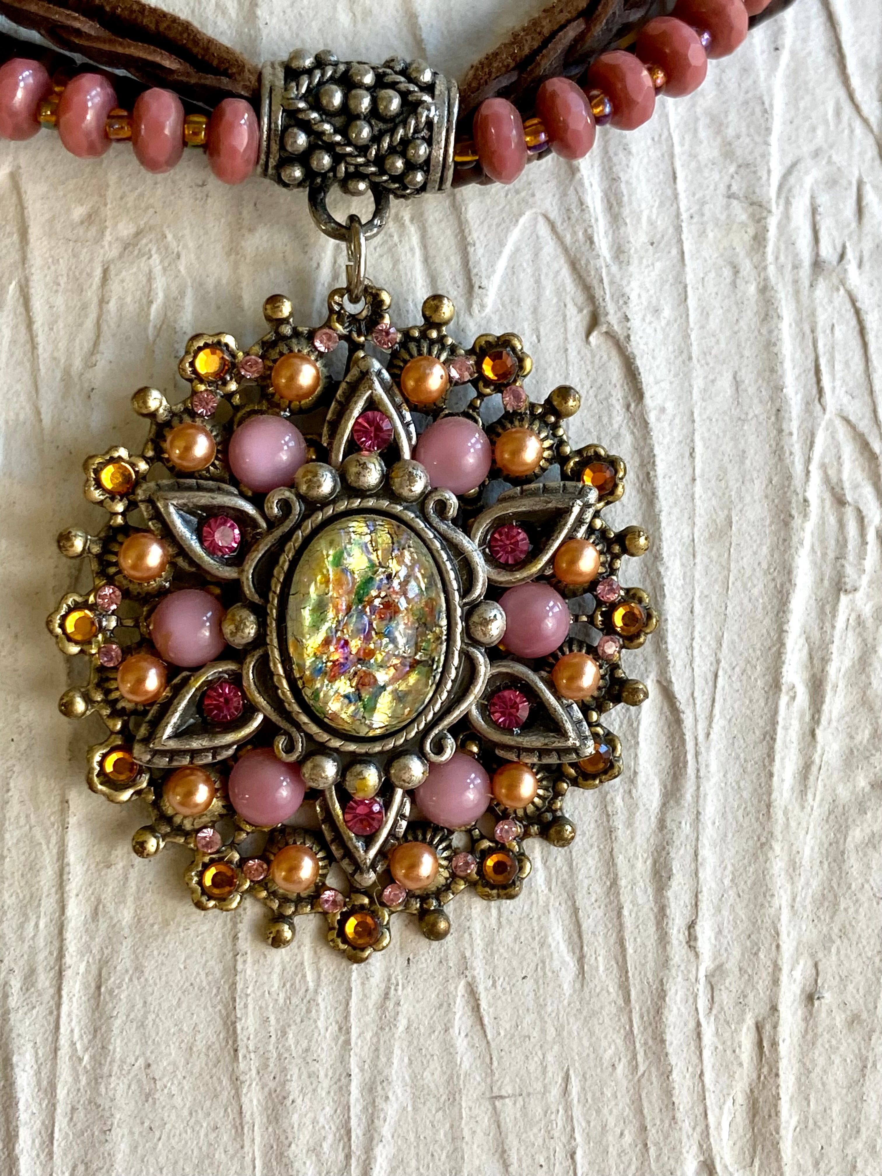 Layers choker