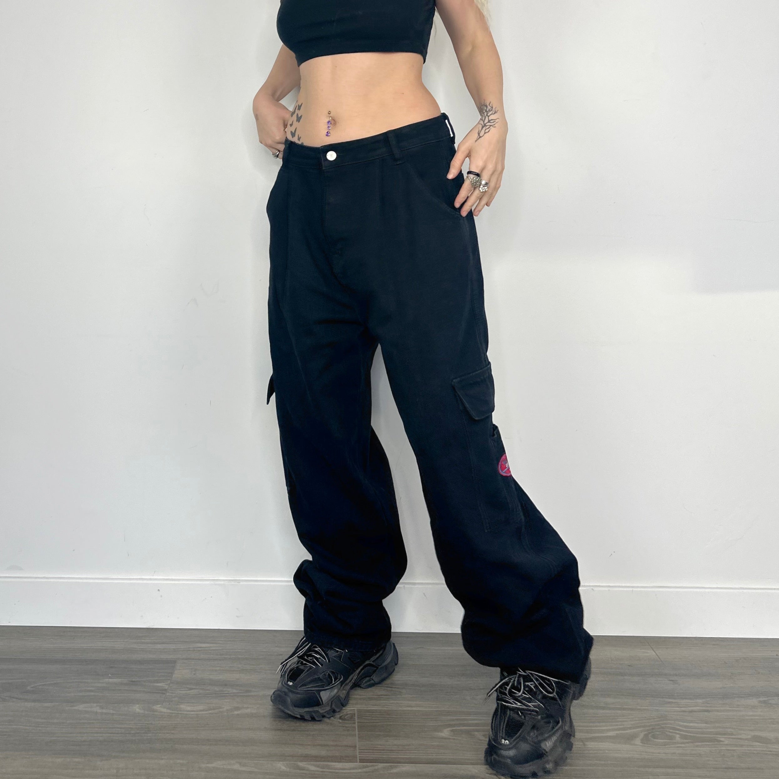 Black Baggy Skater Cargo Jeans (M/L)