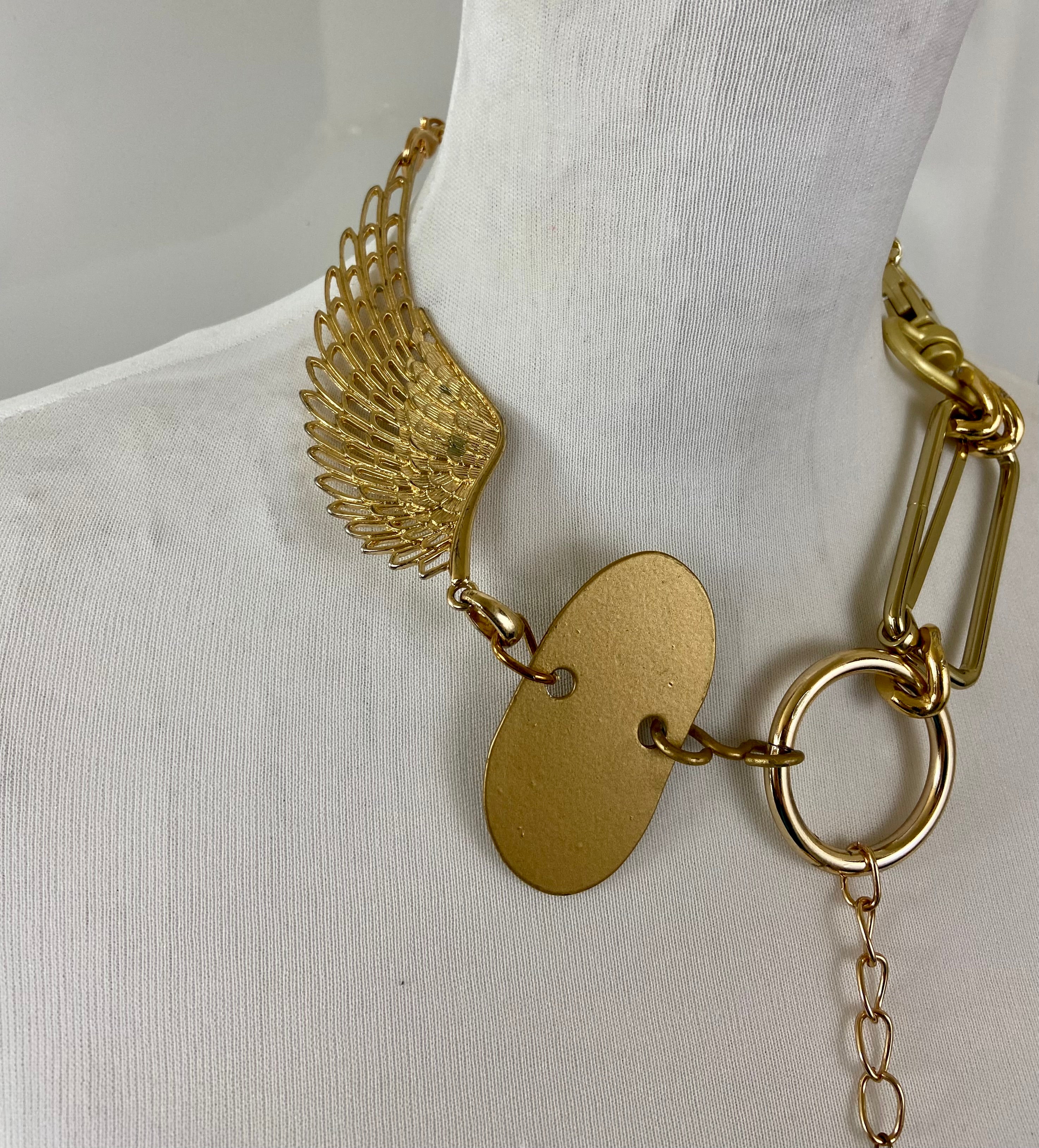 Busy gold choker