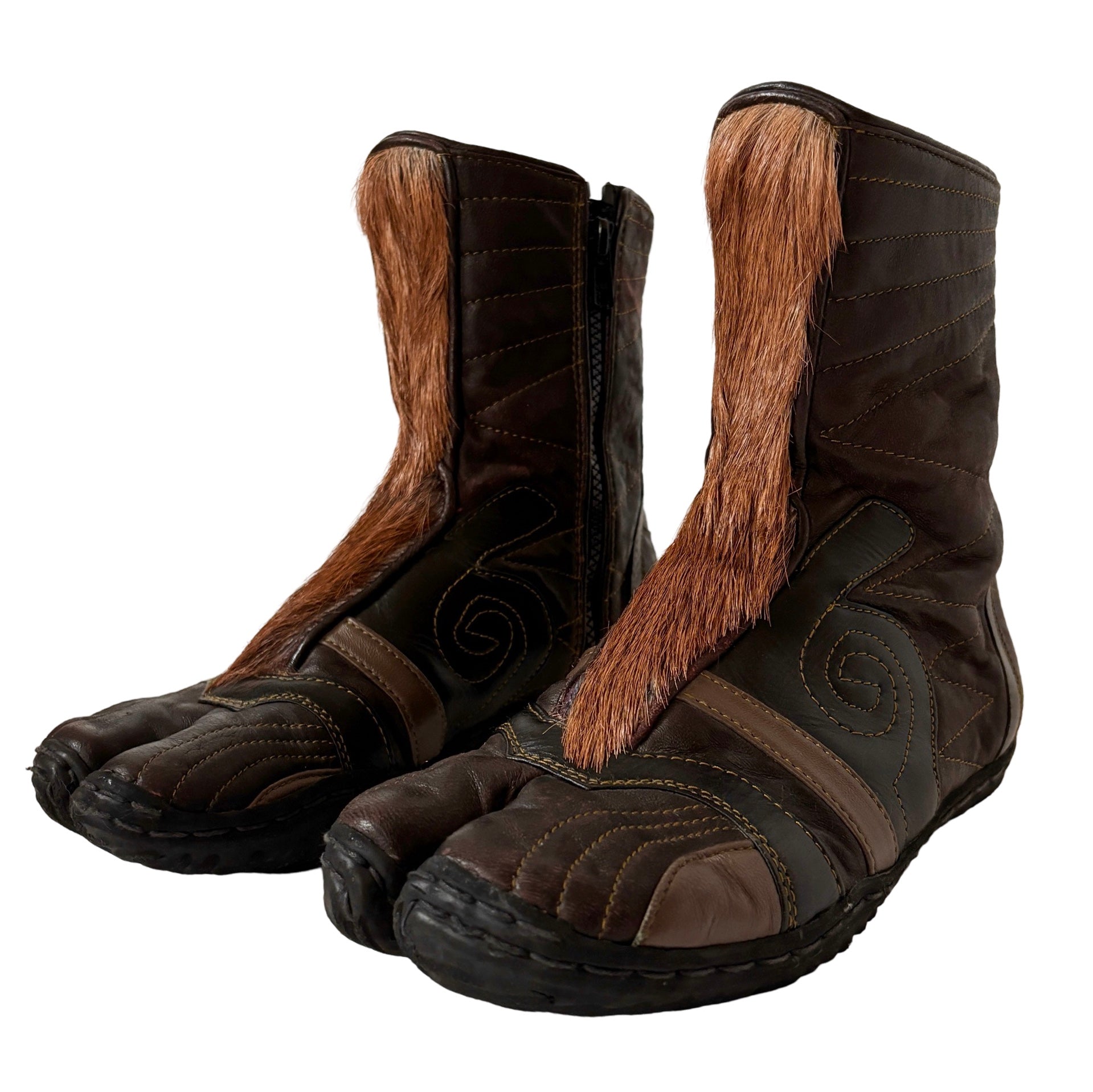 Medieval Weird Girl Boots (6.5)