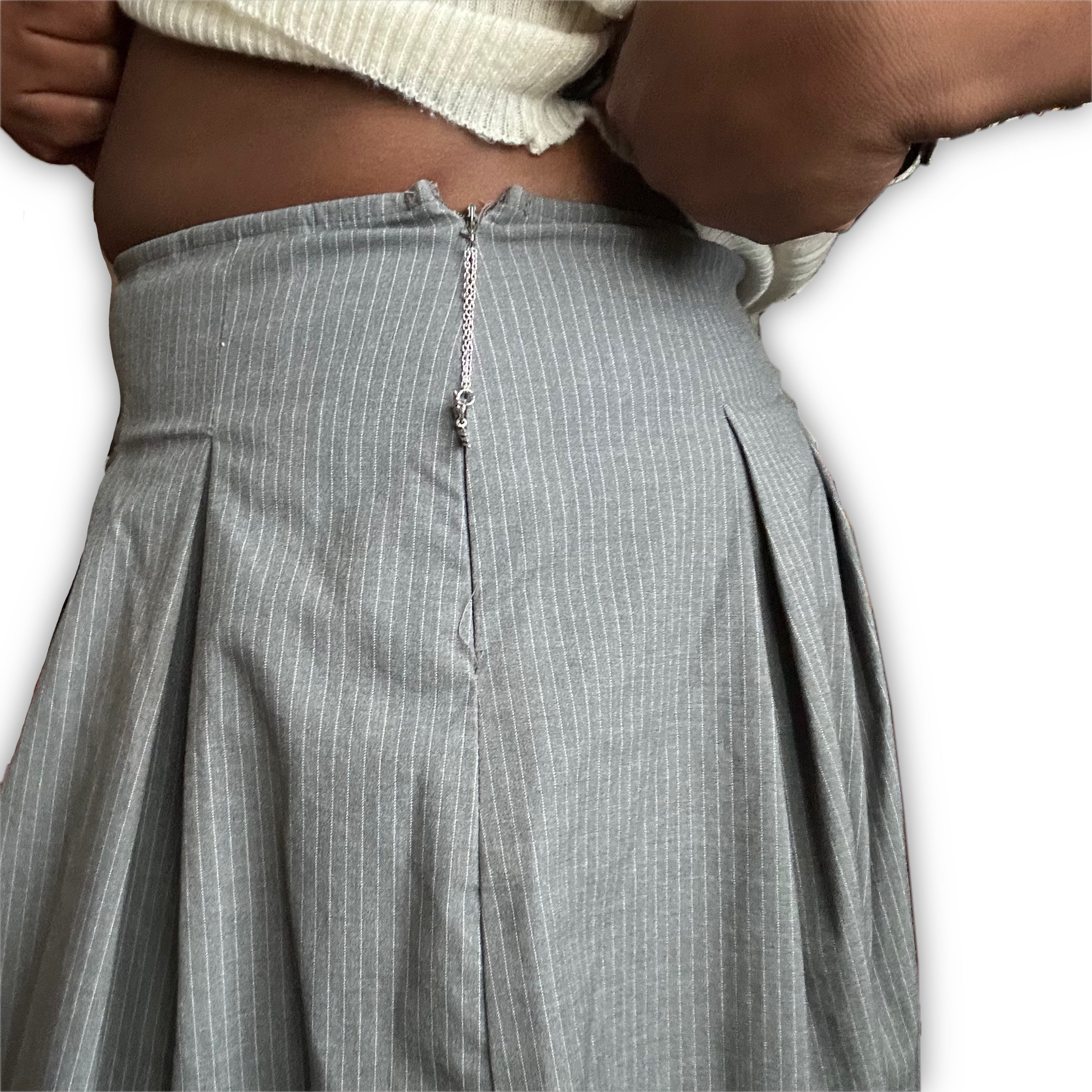 VTG Gray Pinstripes Midi Skirt (L)